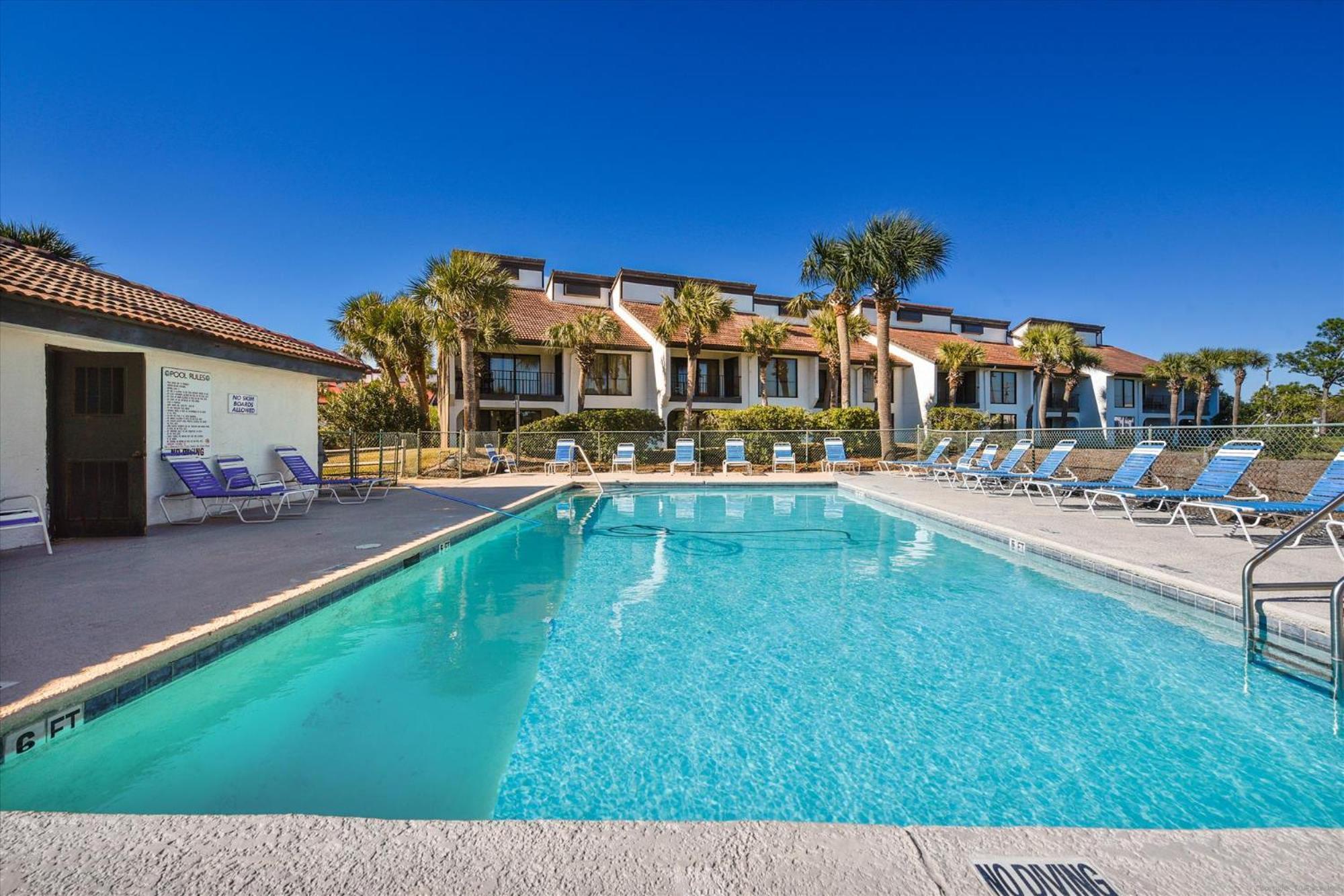 Holiday home Edgewater #1004 By Book That Panama City Beach