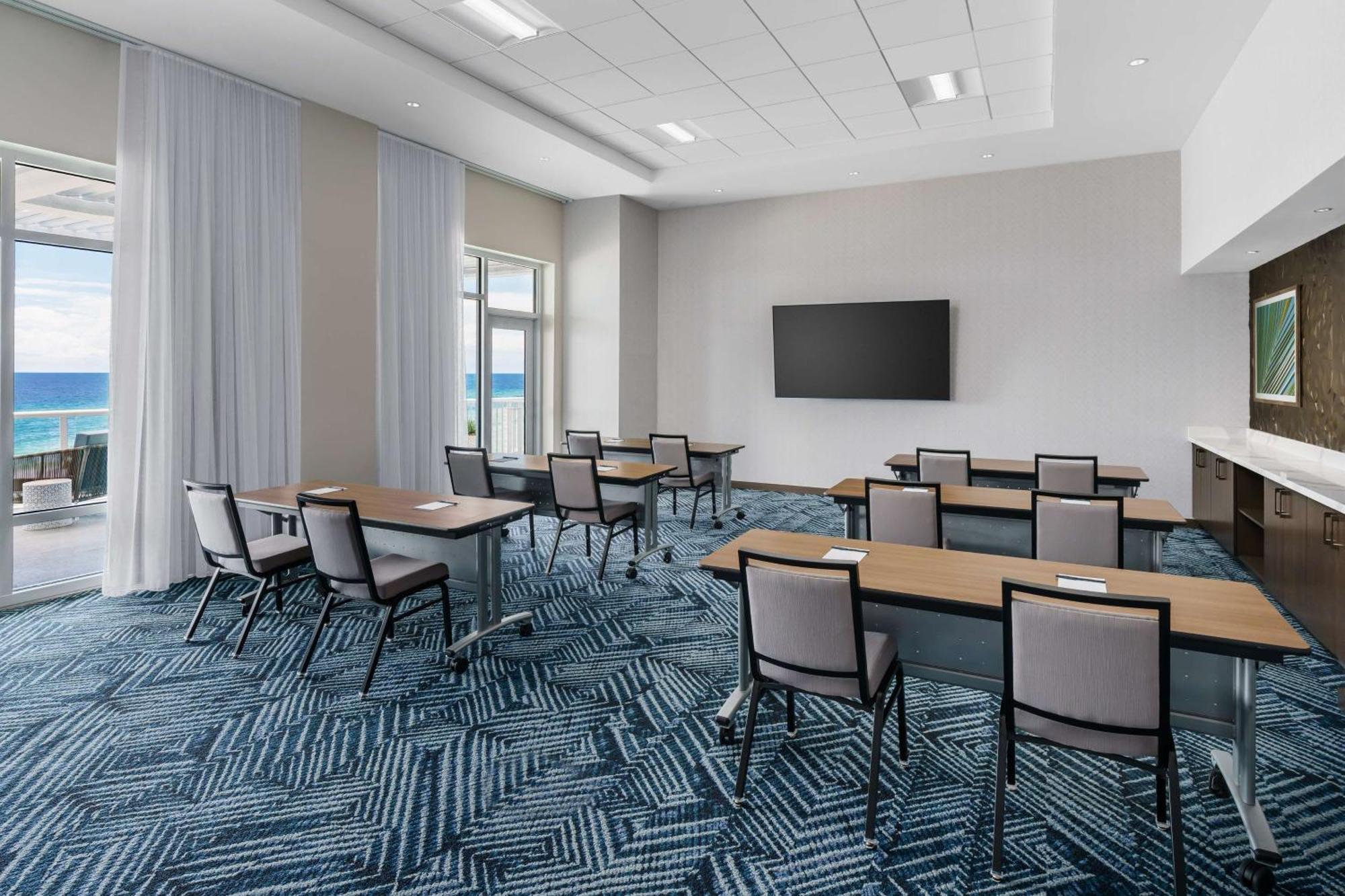 Hotel Hyatt Place Panama - Beachfront 5*