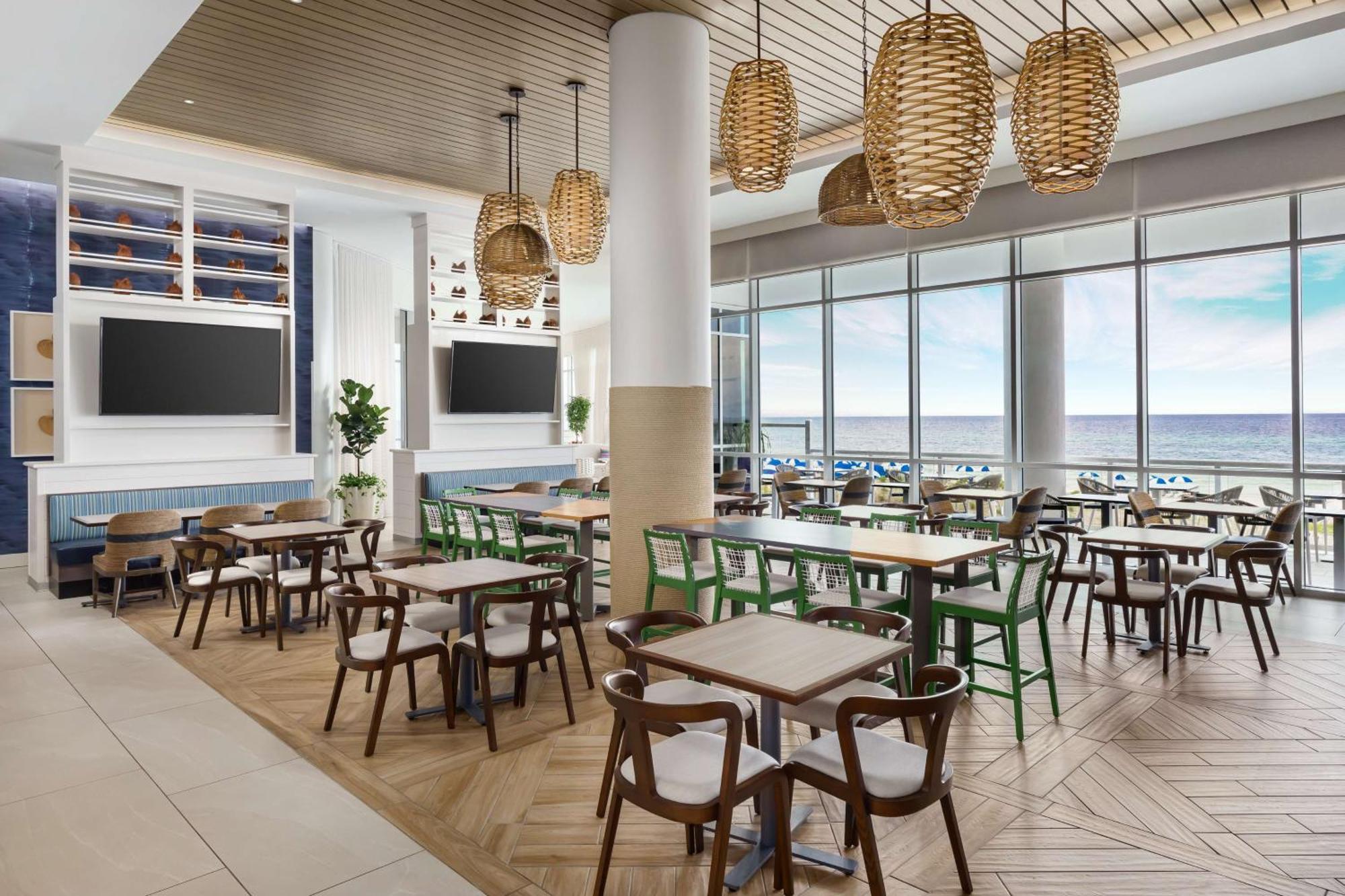 Hyatt Place Panama - Beachfront 5*