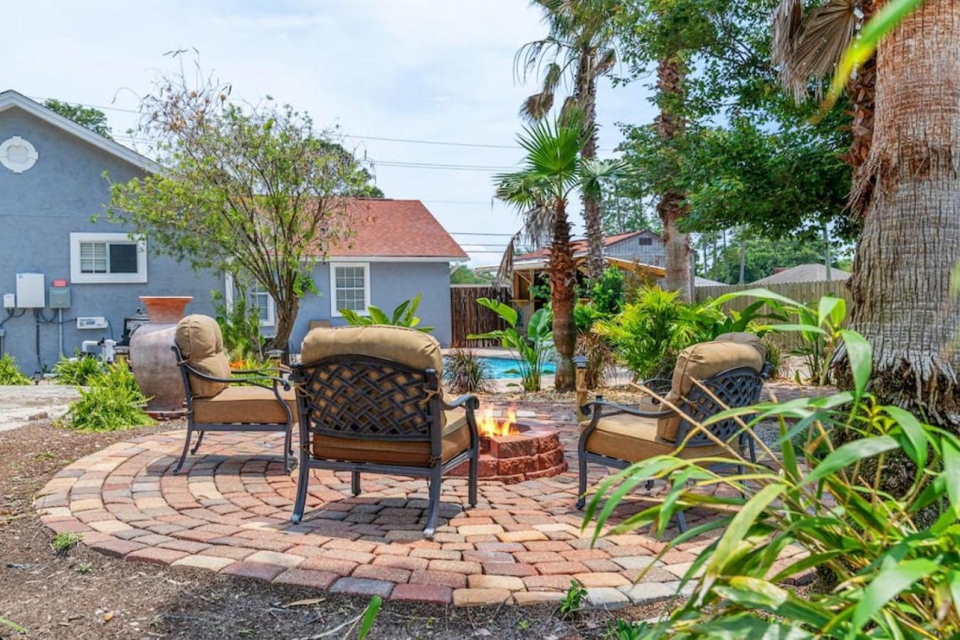 Get Shipwrecked At This Private Pool With Tiki Bar And Amazing Game Panama City Beach