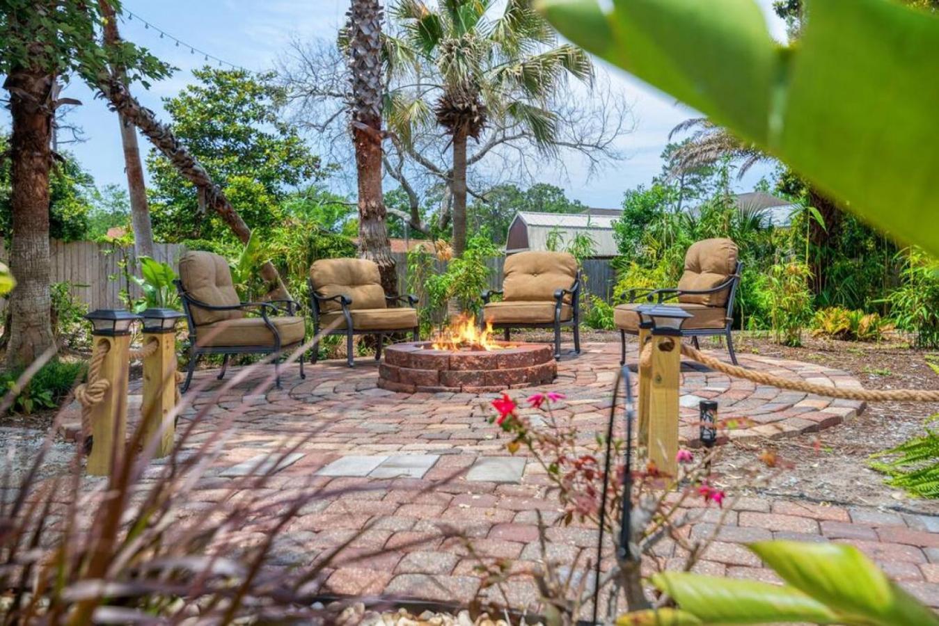 Get Shipwrecked At This Private Pool With Tiki Bar And Amazing Game Panama City Beach