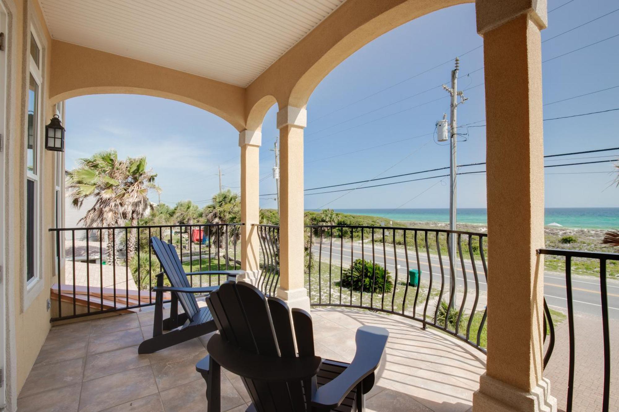 2 Gulf View Balconies! 3 Story Townhome With 4 Bedrooms, 4 Bathrooms! Sleeps12 Holiday home Panama City Beach