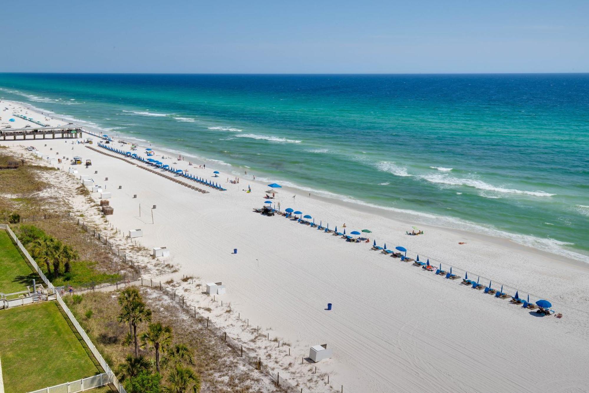 Gulf Front Living And Master Suite! Sleeps 8! * Panama City Beach