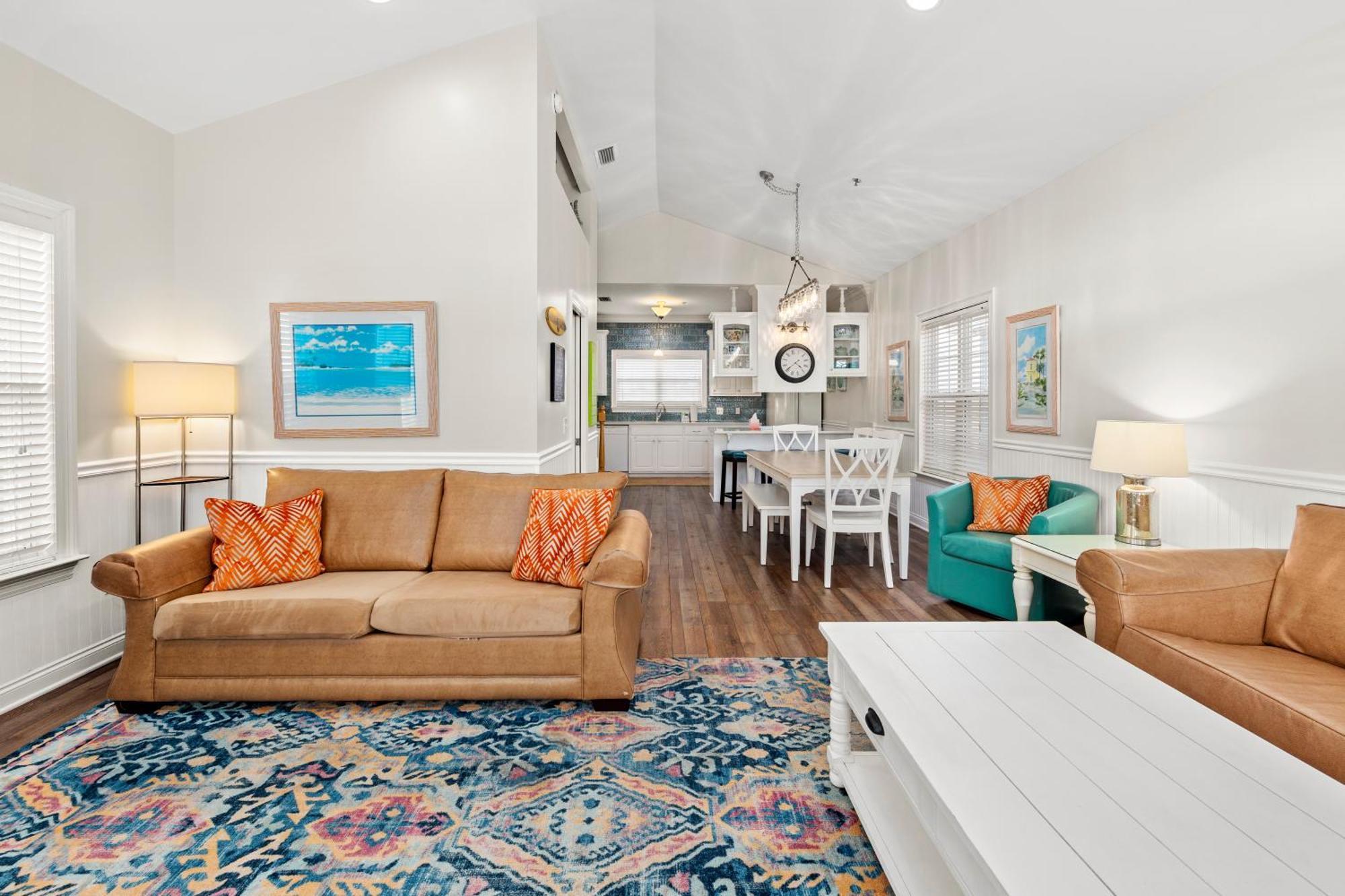 Holiday home Next To Pier Park! Steps From The Beach! Dog-friendly! Pool!