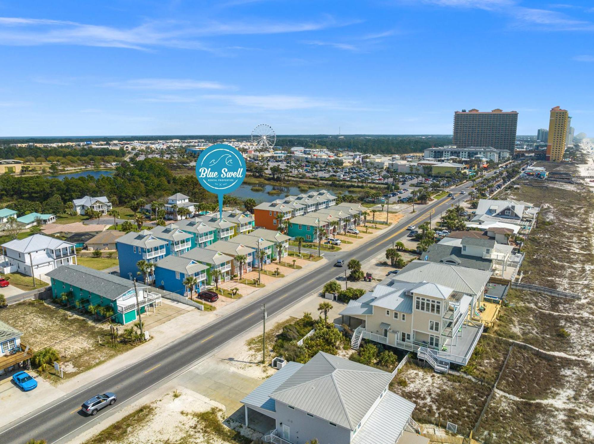 Next To Pier Park! Steps From The Beach! Dog-friendly! Pool! Holiday home *