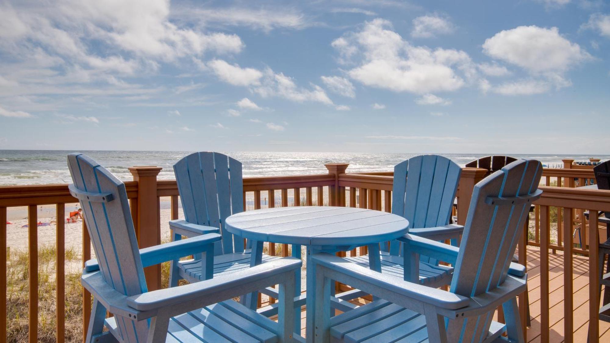 Beautiful Townhome Right On The Gulf - Get Ready To Relax! Holiday home