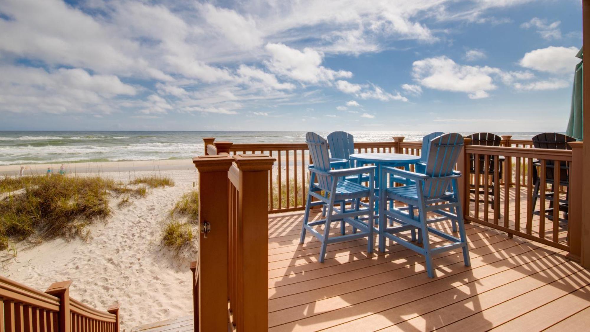 Beautiful Townhome Right On The Gulf - Get Ready To Relax! *