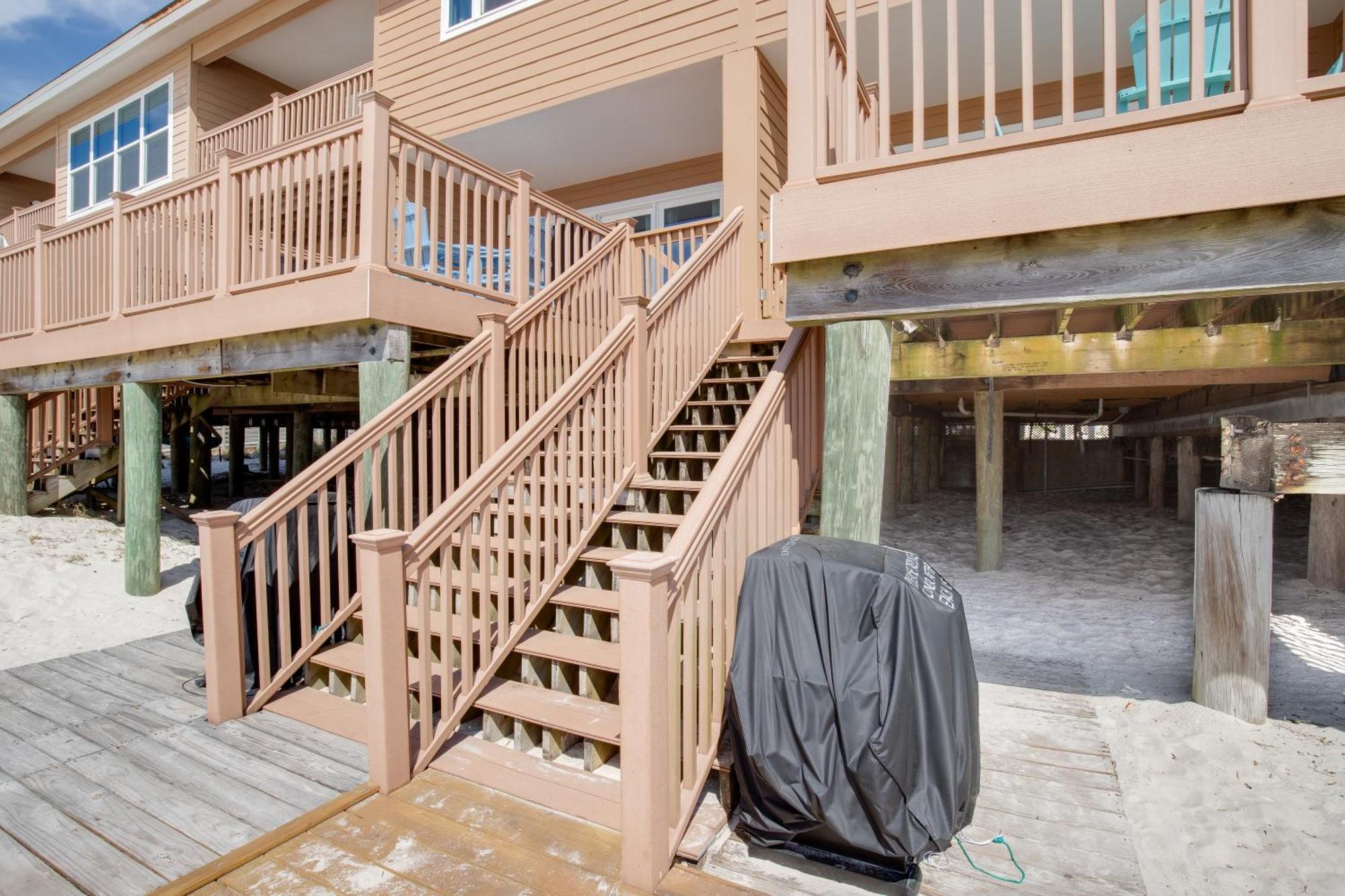 Spacious Waterfront Townhome - Just A Short Walk To Pier Park * Panama City Beach