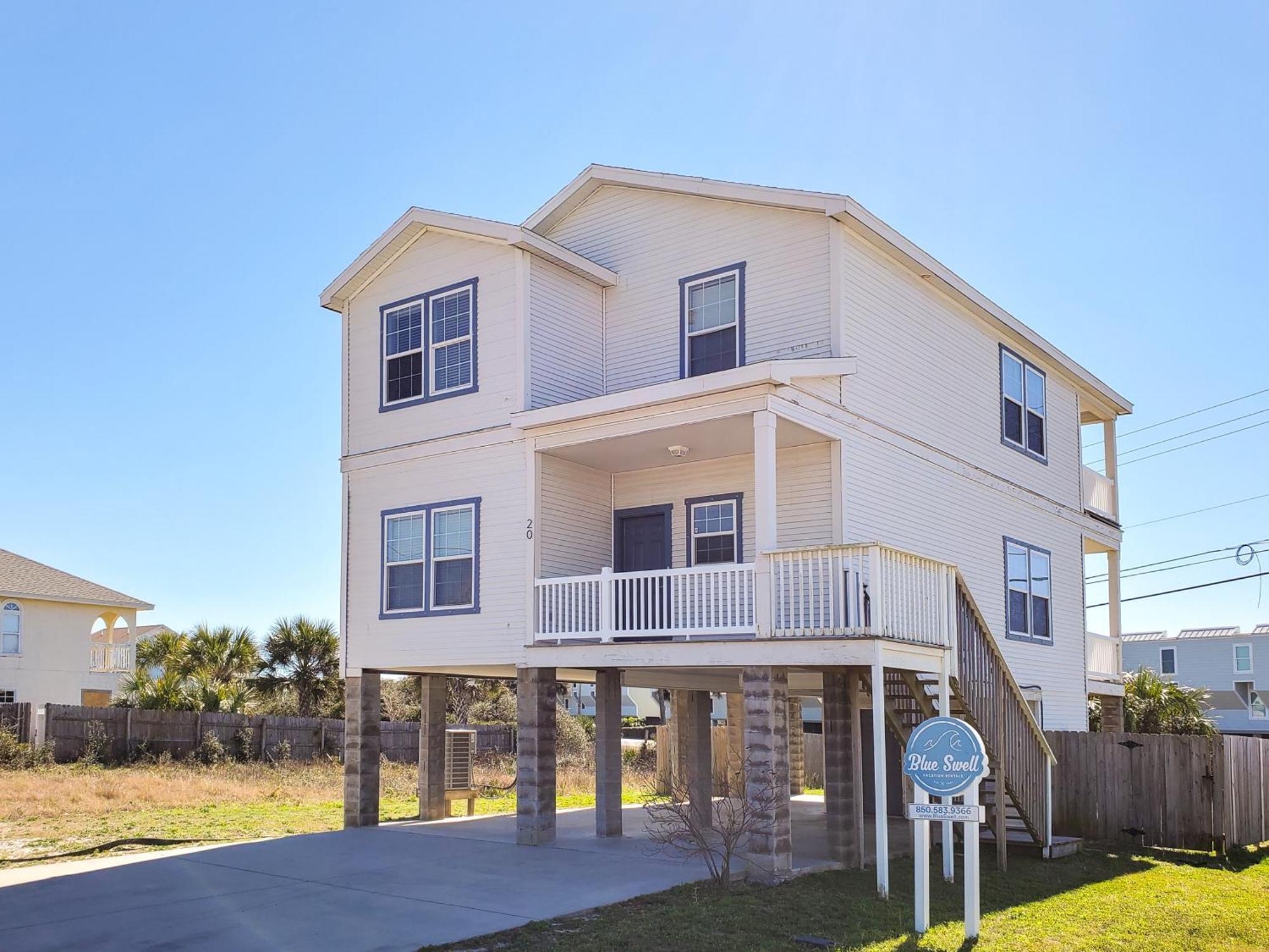 Summer Dayz - Families It Here, Just Across From The * Panama City Beach