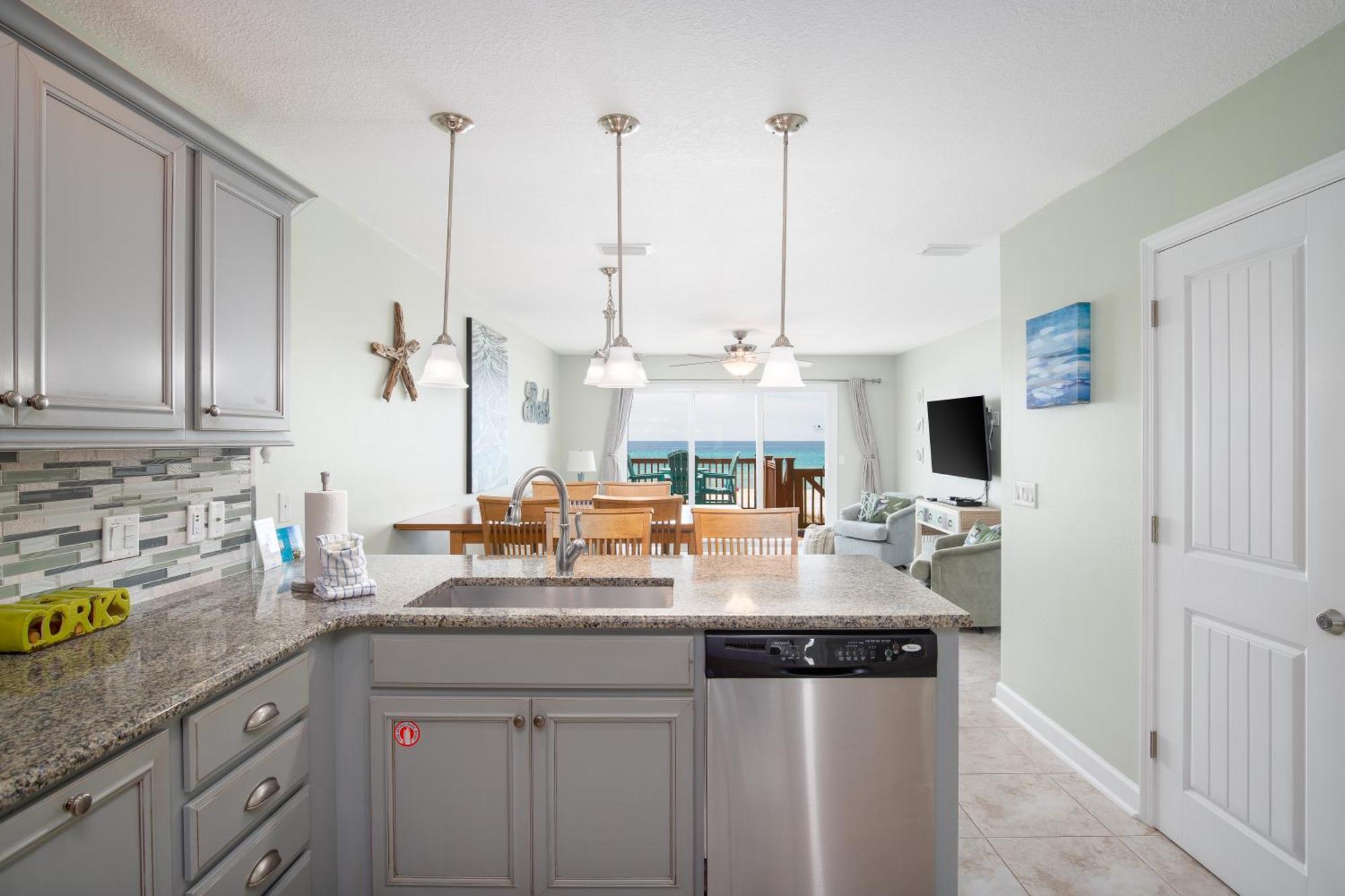 Spacious Waterfront Townhome - Just A Short Walk To Pier Park Holiday home