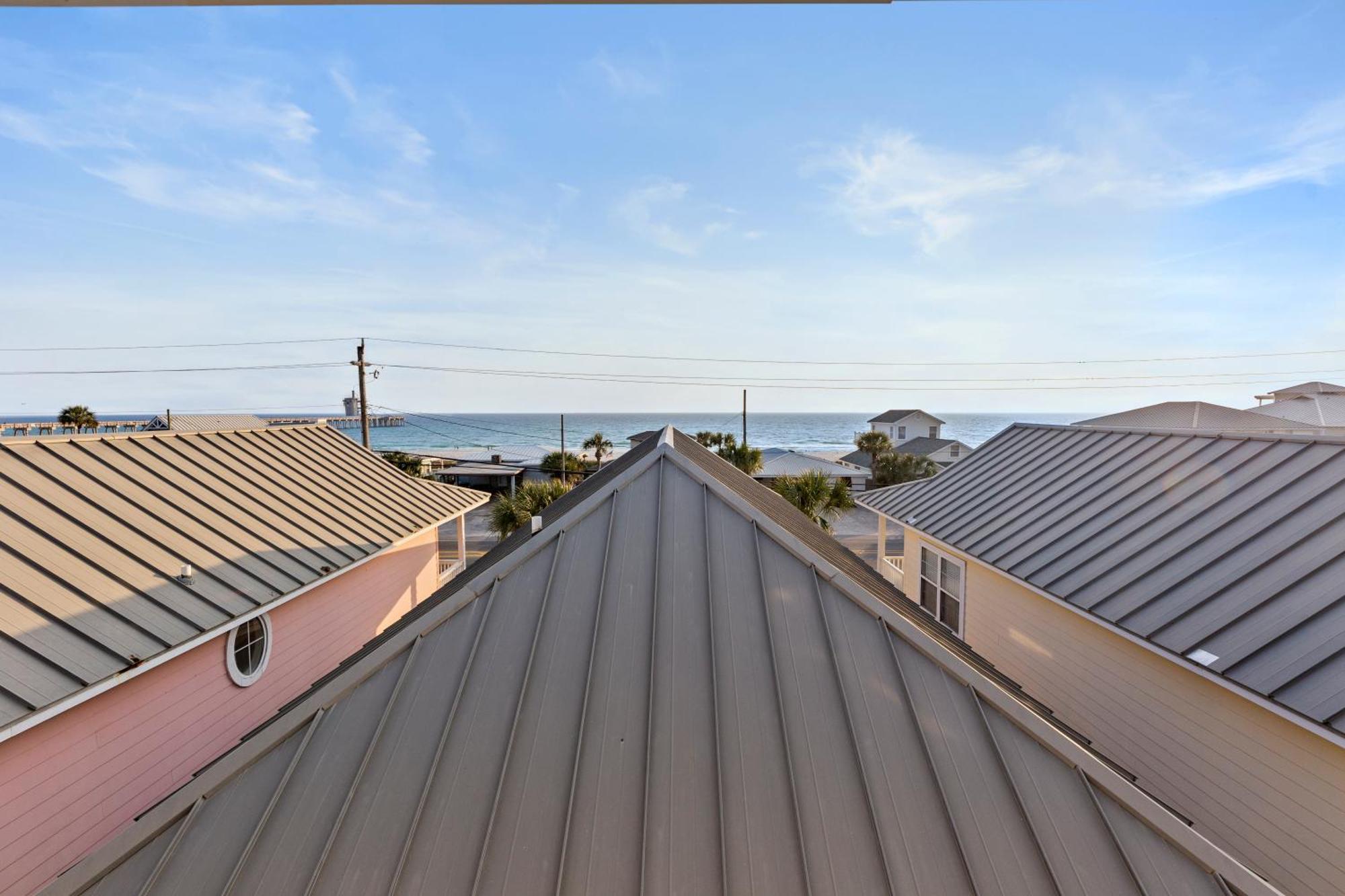 Holiday home Next To Pier Park! Steps From The Beach! Dog-friendly! Pool! *