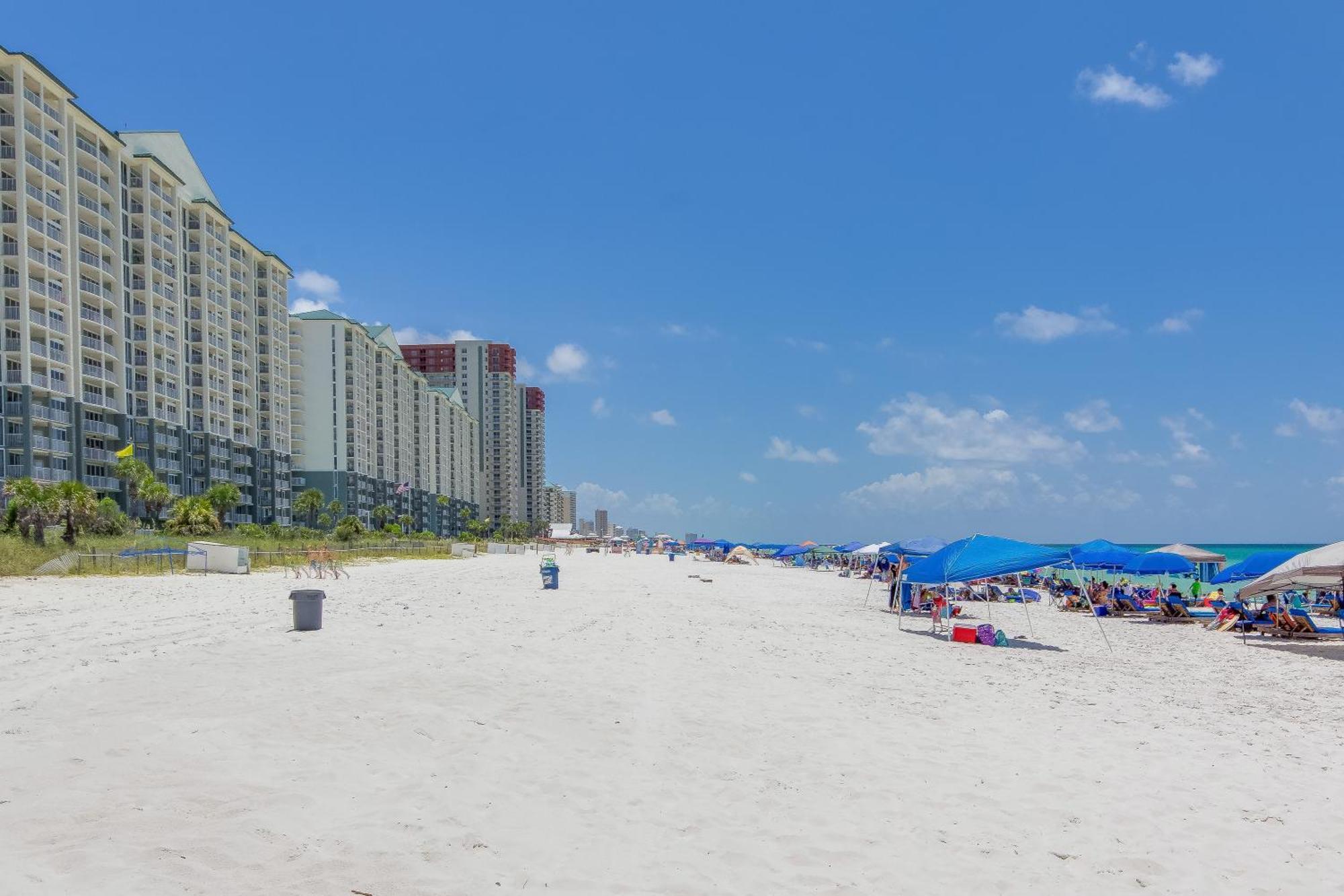 Gulf Front Living And Master Suite! Sleeps 8!