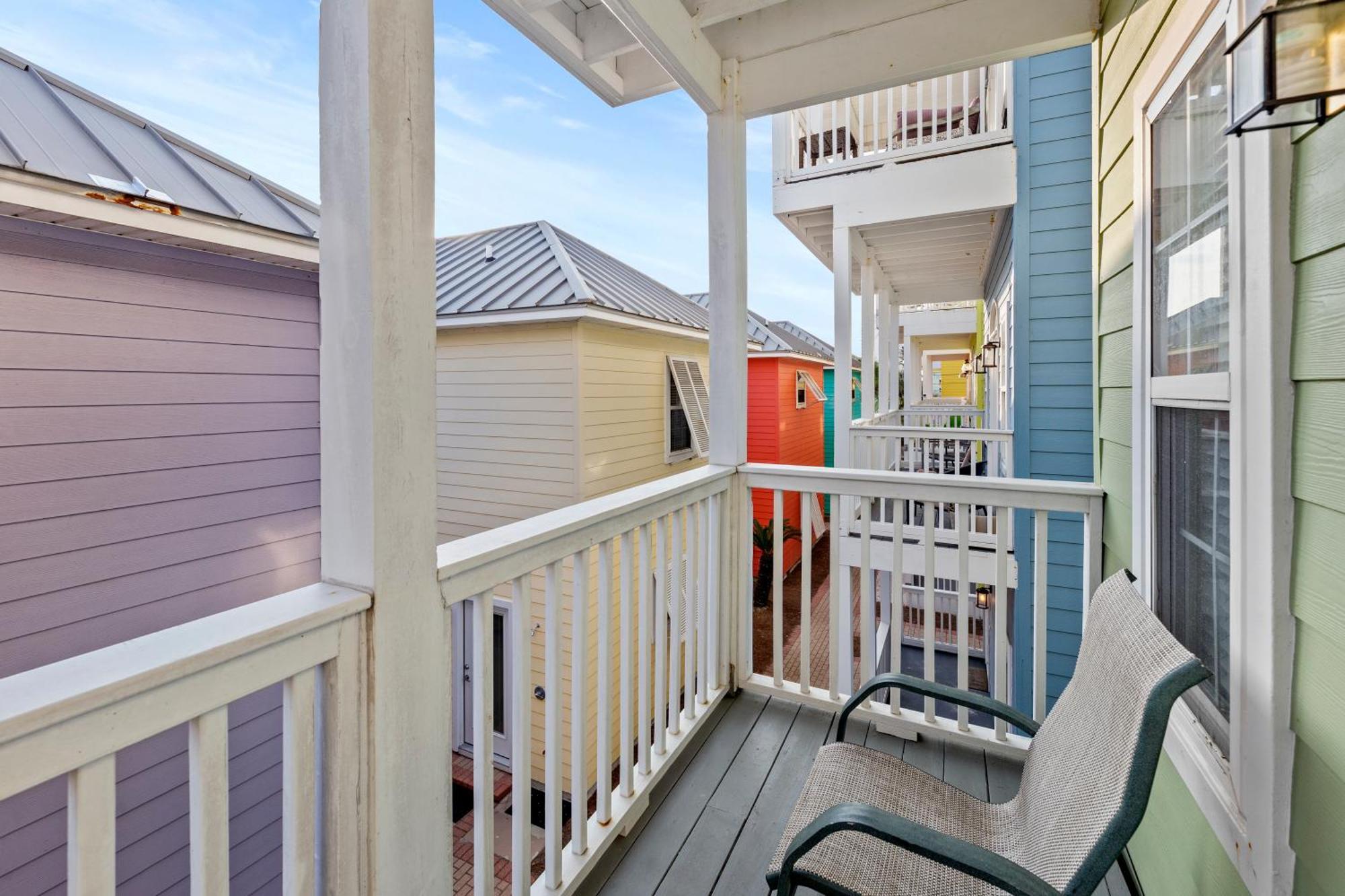 Next To Pier Park! Steps From The Beach! Dog-friendly! Pool! *