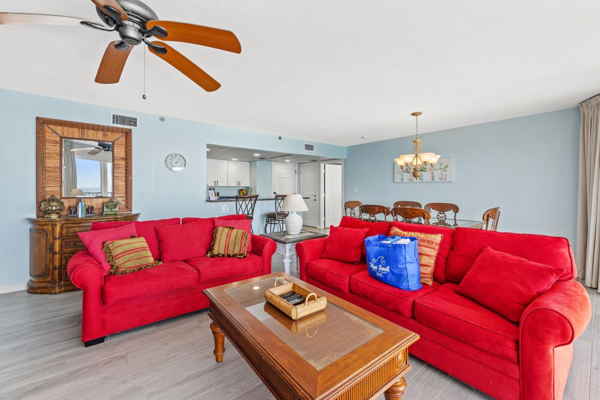 Holiday home Gulf Front Living And Master Suite! Sleeps 8!