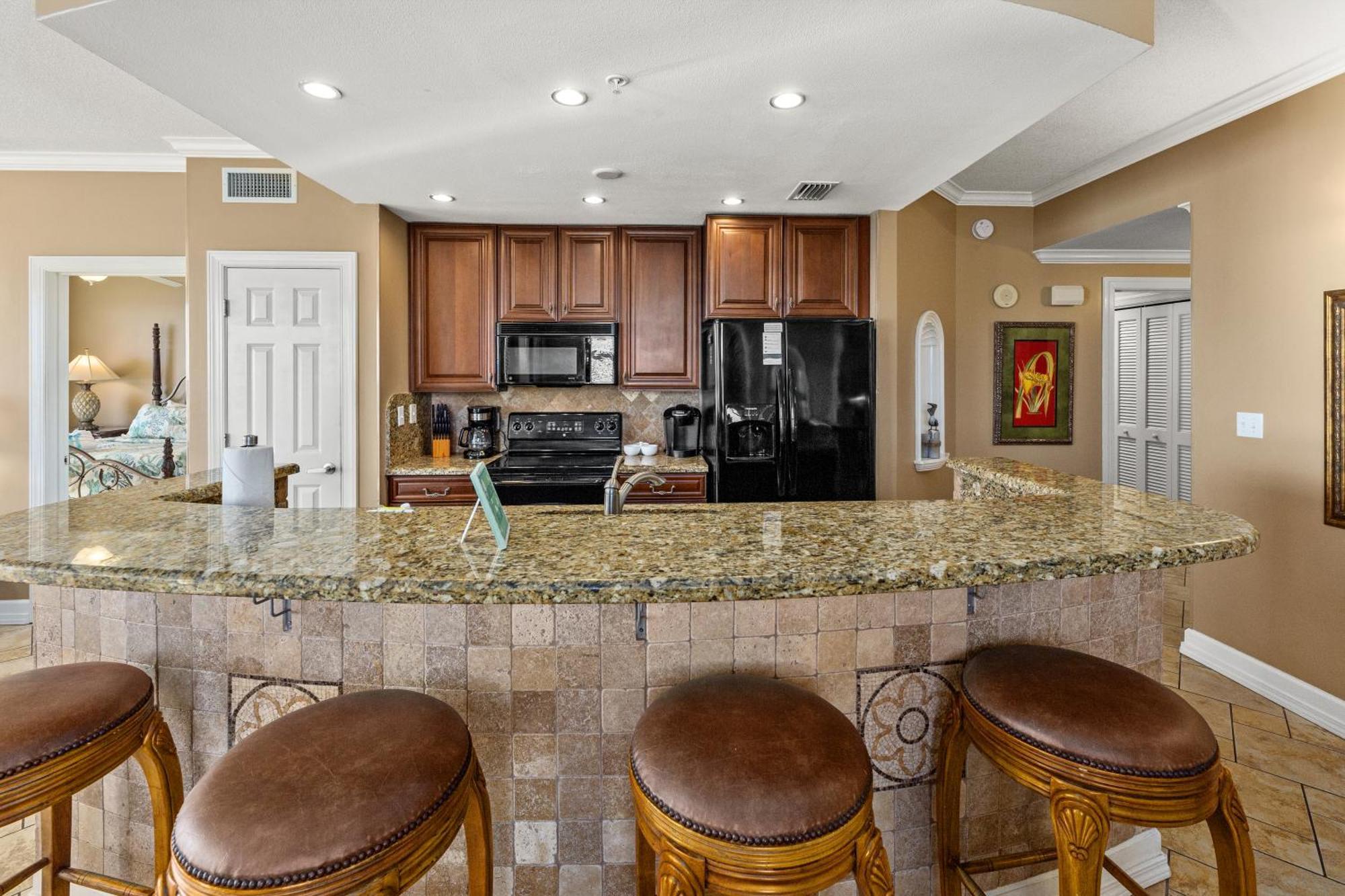 Gulf Front Master Bedroom! 2 Pools & Hot Tubs! Sleeps 8! * Panama City Beach