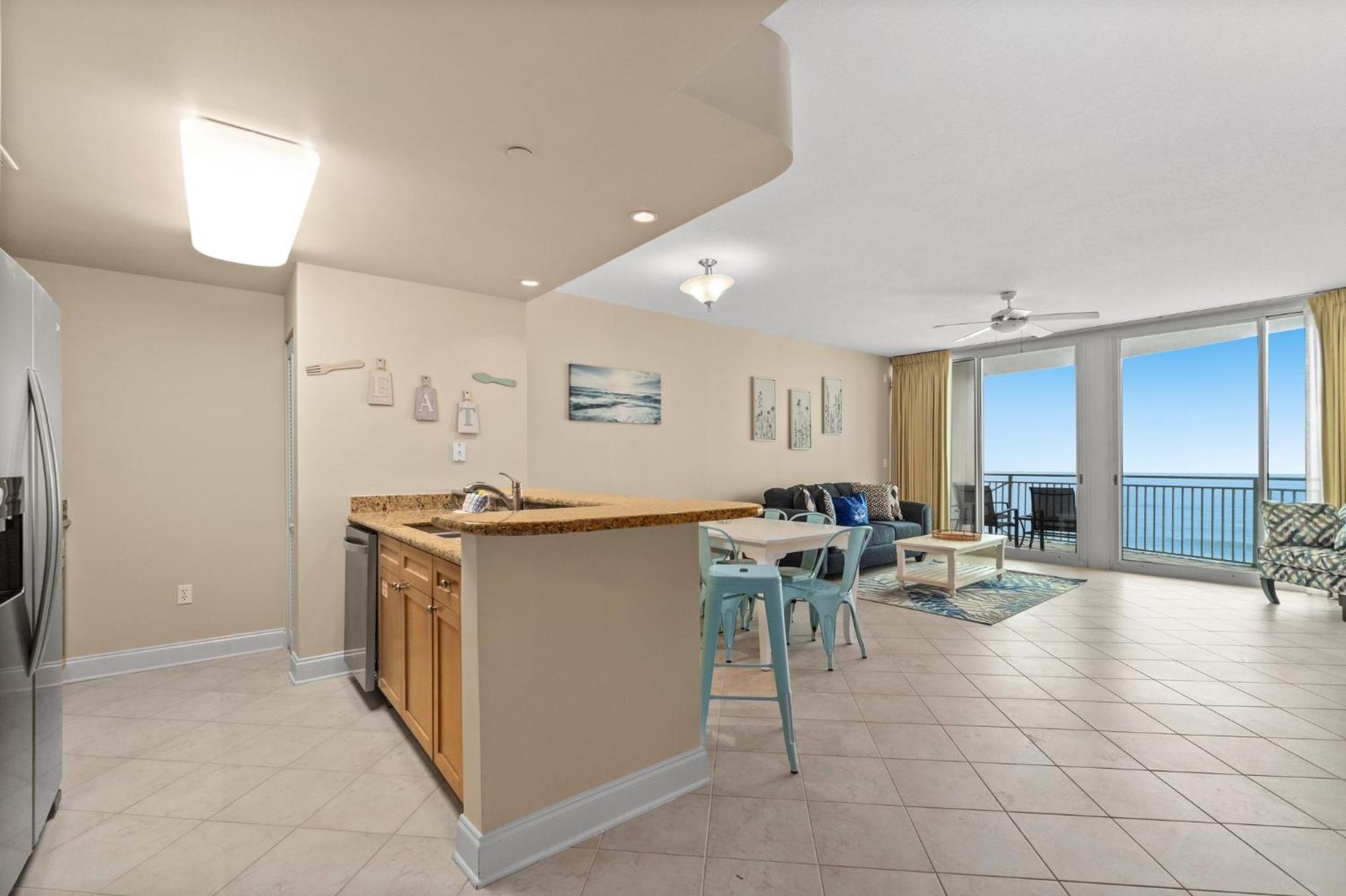Beautiful 5th Floor Aqua Unit With Direct Ocean Views, Sleeps 8!