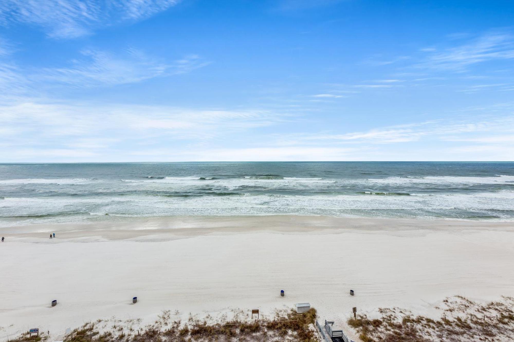 Holiday home Large Balcony! Gulf Front Master Suite! Many Amenities On-site!