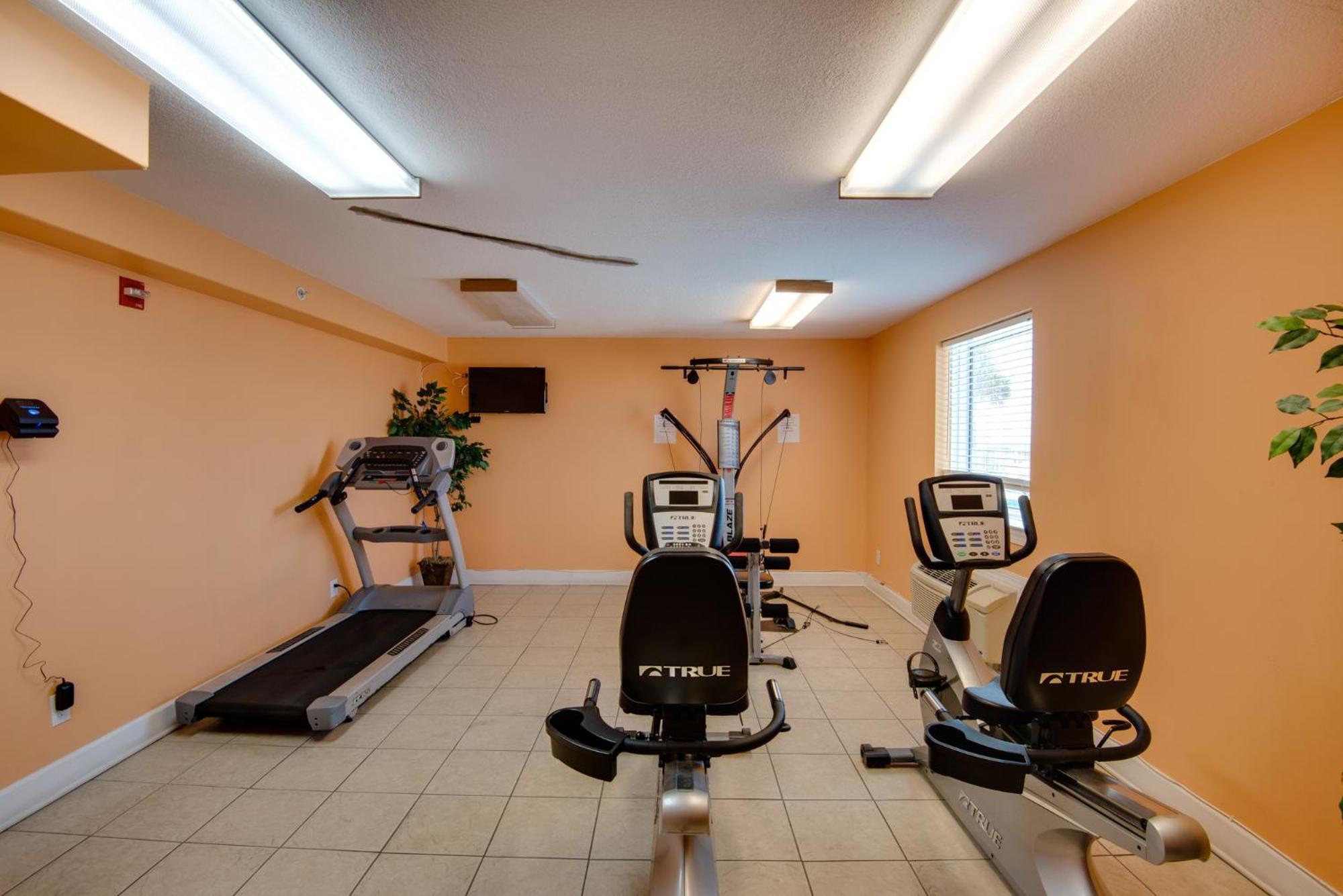 Holiday home Large Balcony! Gulf Front Master Suite! Many Amenities On-site! *