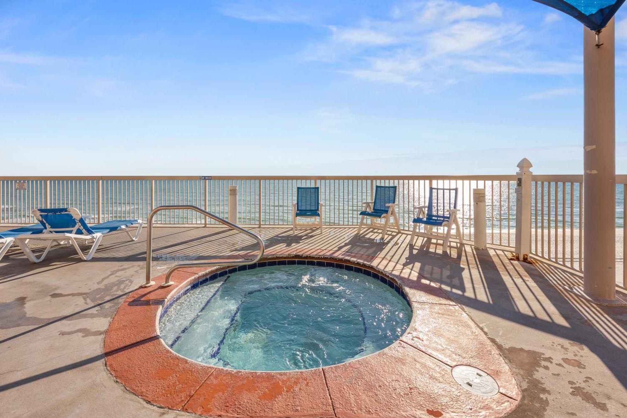 Holiday home Gulf Front Master Bedroom! 2 Pools & Hot Tubs! Sleeps 8!