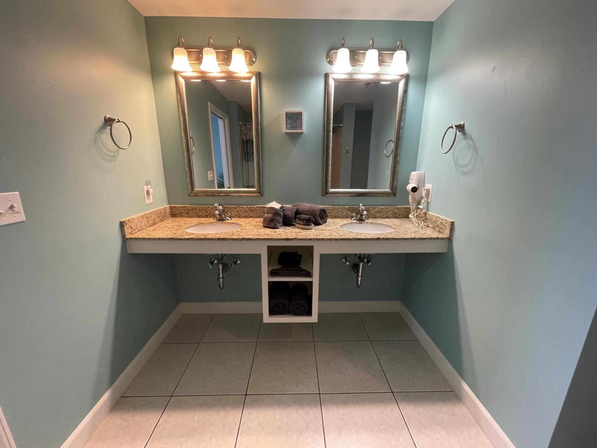 Splash 906 E Holiday home