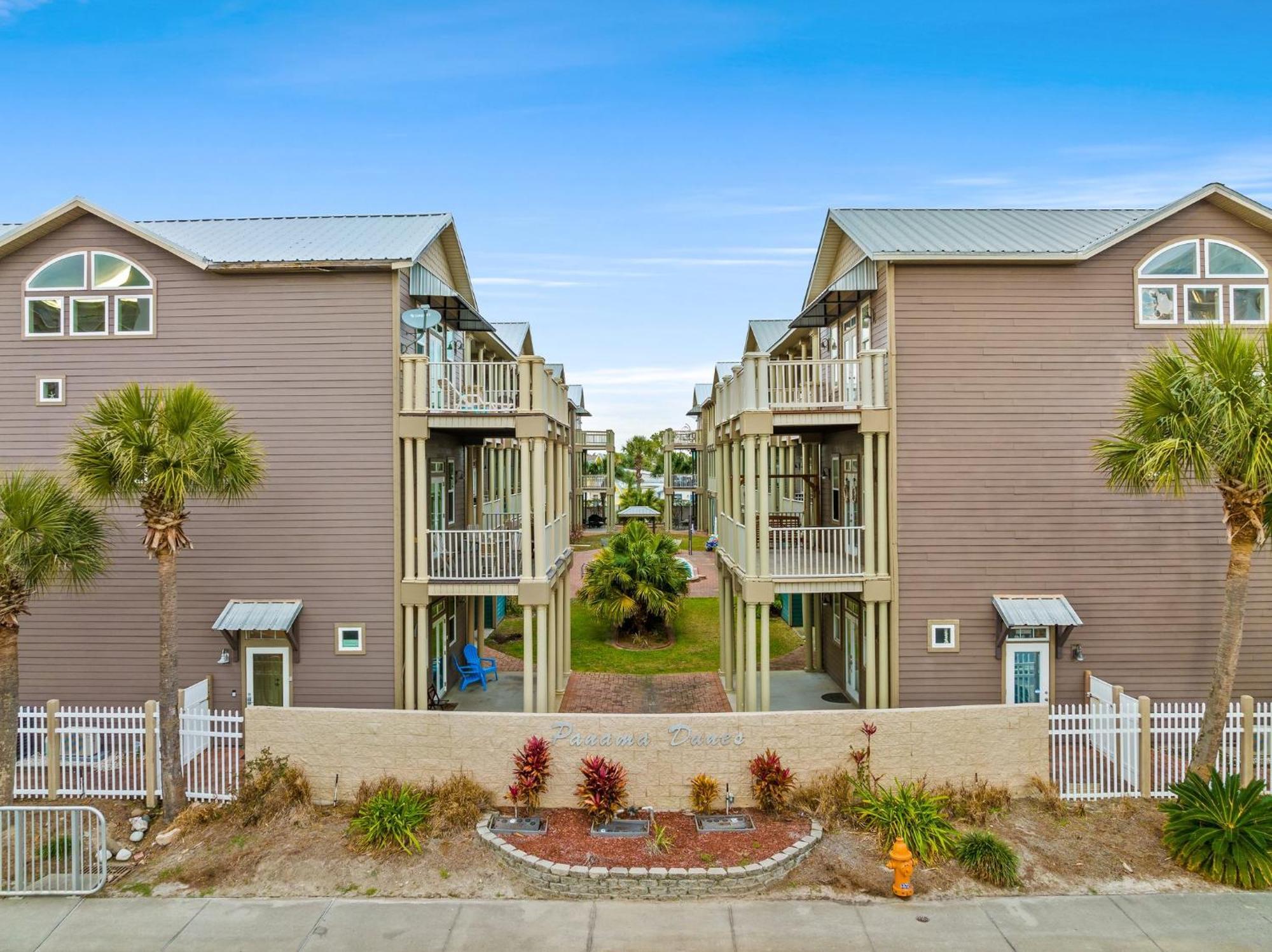 Crescent Moon Palace - A Luxury With Pool, Parking, Just Steps To The Villa Panama City Beach