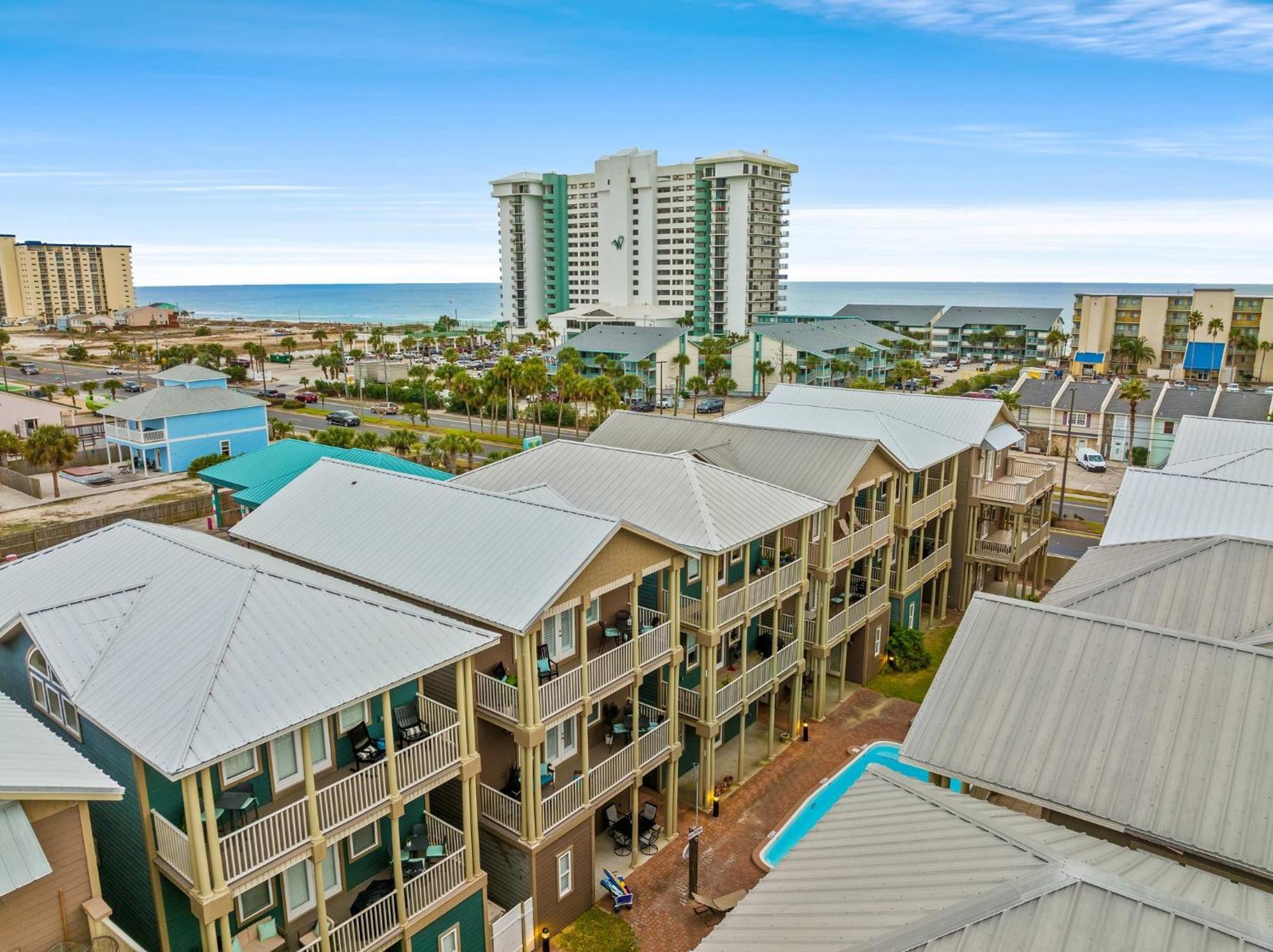 Crescent Moon Palace - A Luxury With Pool, Parking, Just Steps To The Panama City Beach