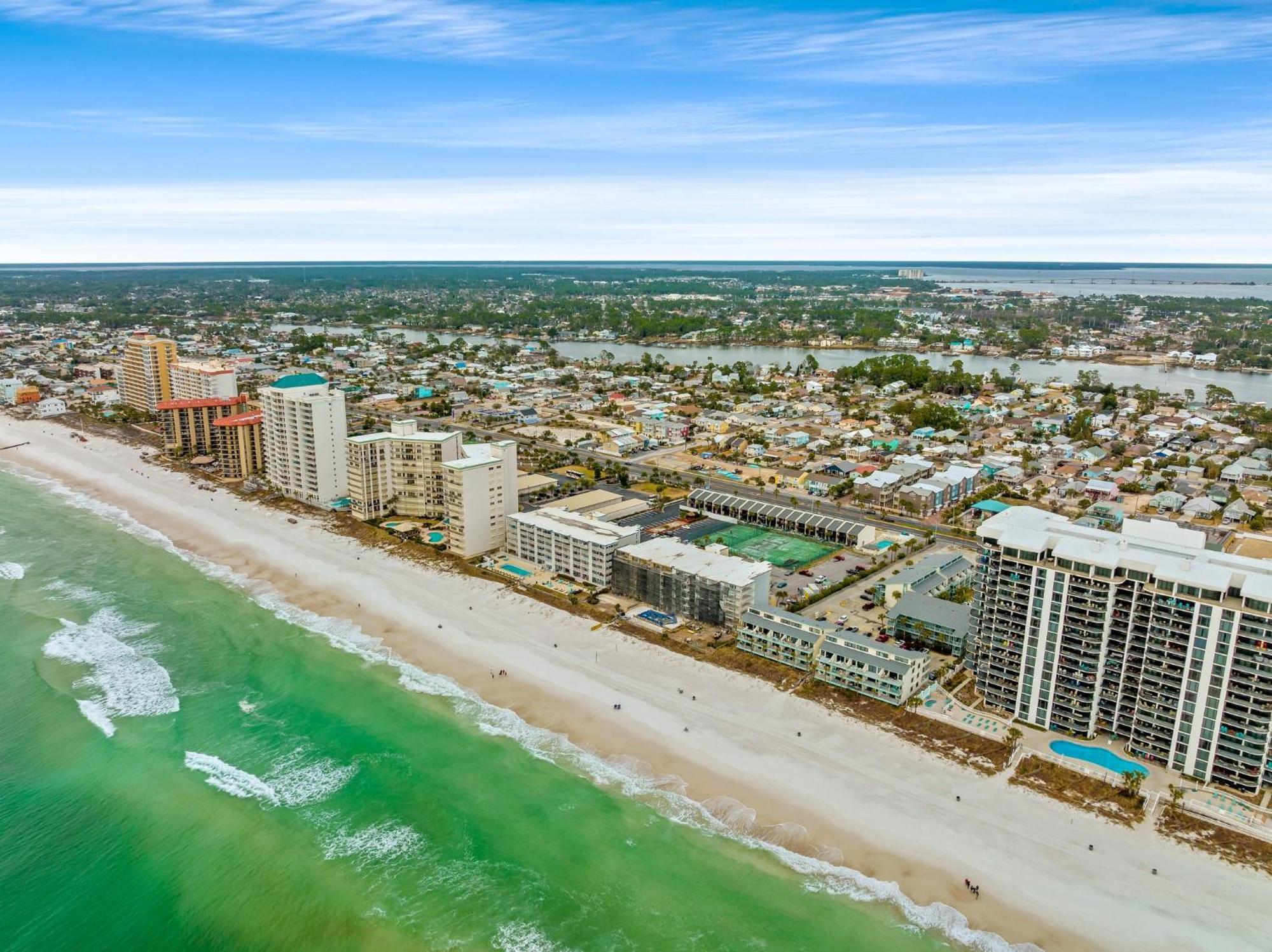 Crescent Moon Palace - A Luxury With Pool, Parking, Just Steps To The Panama City Beach