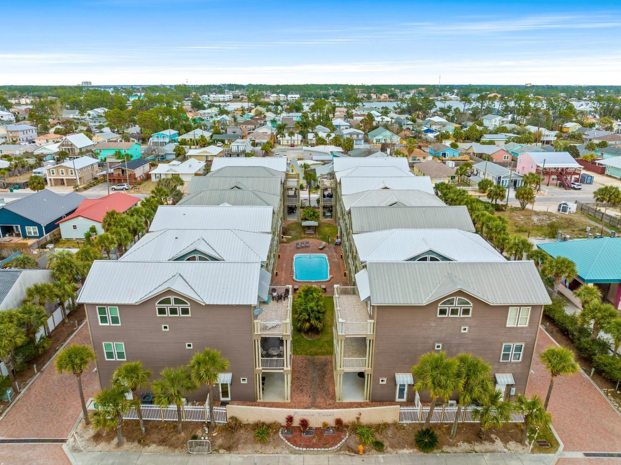 Crescent Moon Palace - A Luxury With Pool, Parking, Just Steps To The * Panama City Beach