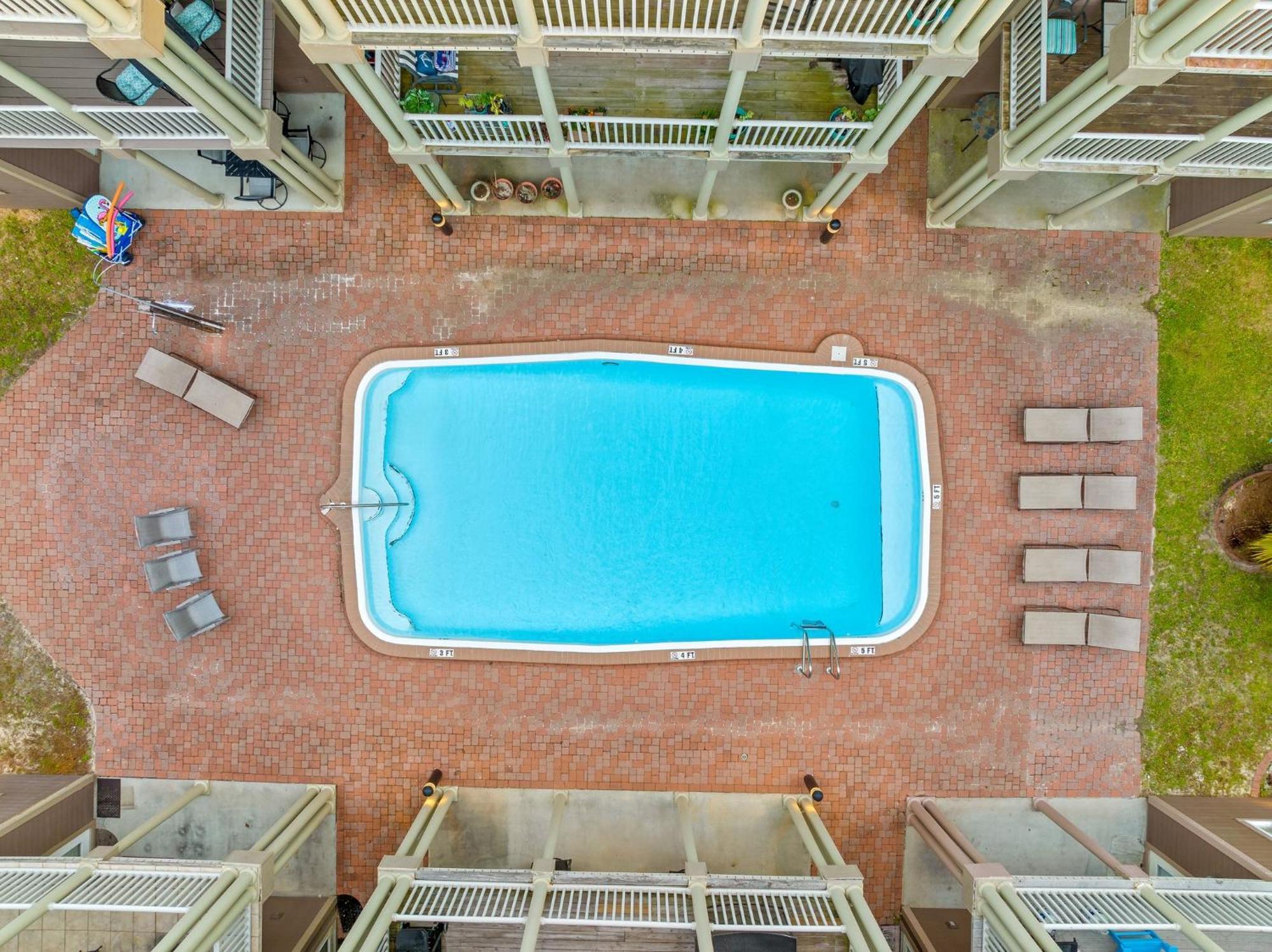 Crescent Moon Palace - A Luxury With Pool, Parking, Just Steps To The