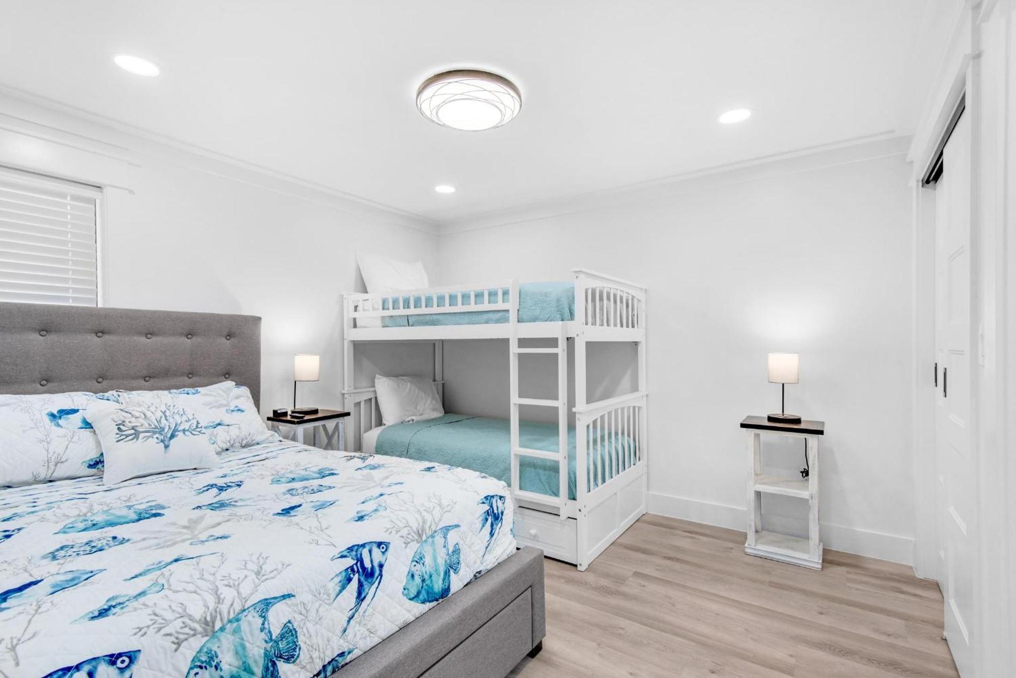 Edgewater Tower 1-1106 Holiday home *