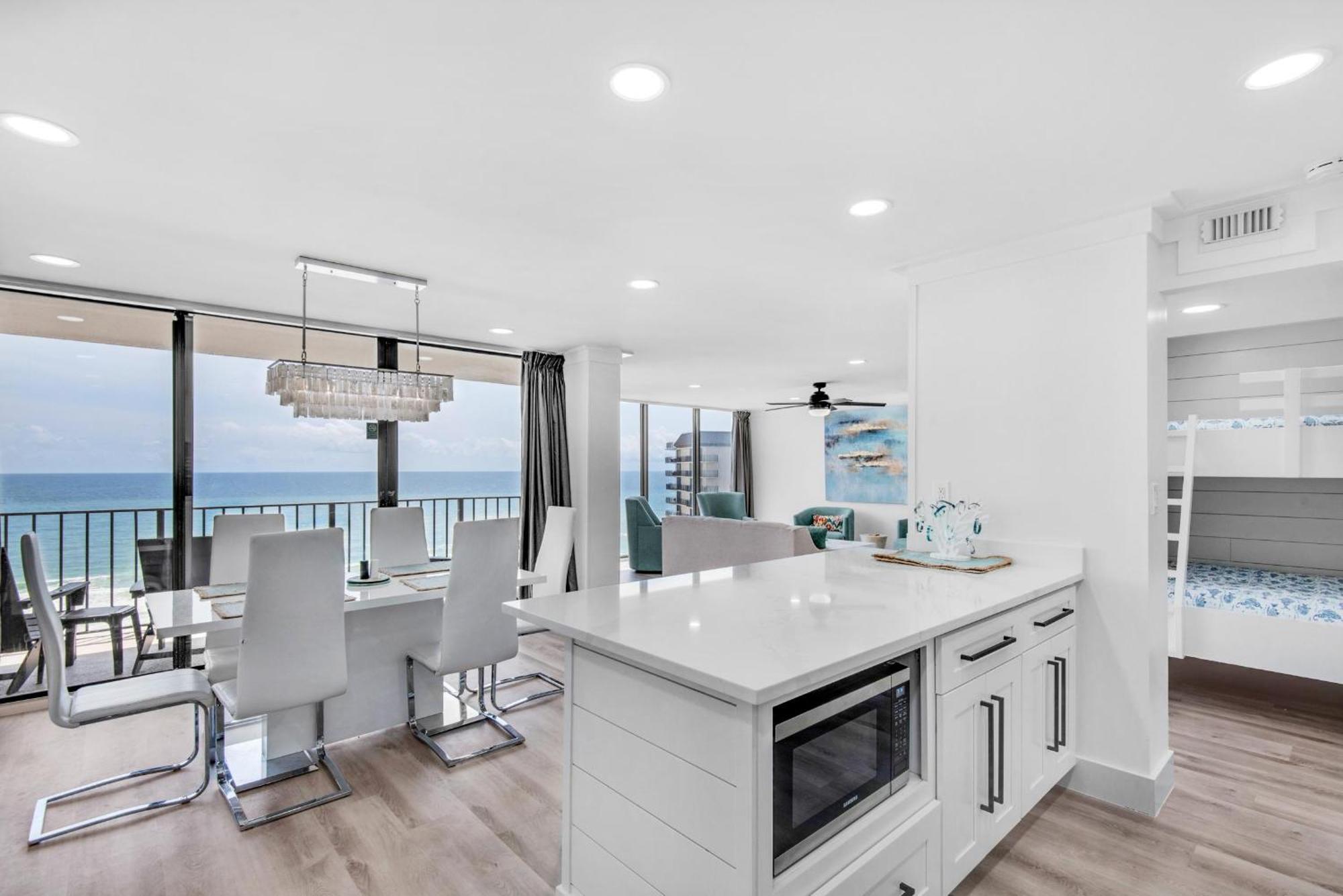 Edgewater Tower 1-1106 Holiday home Panama City Beach