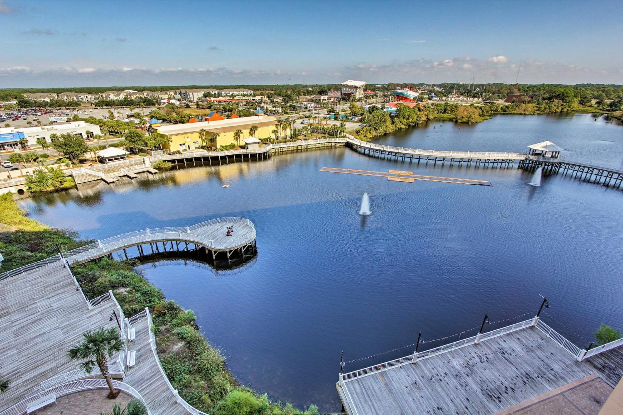 Pcb Vacation With Balcony And Access! Apartment