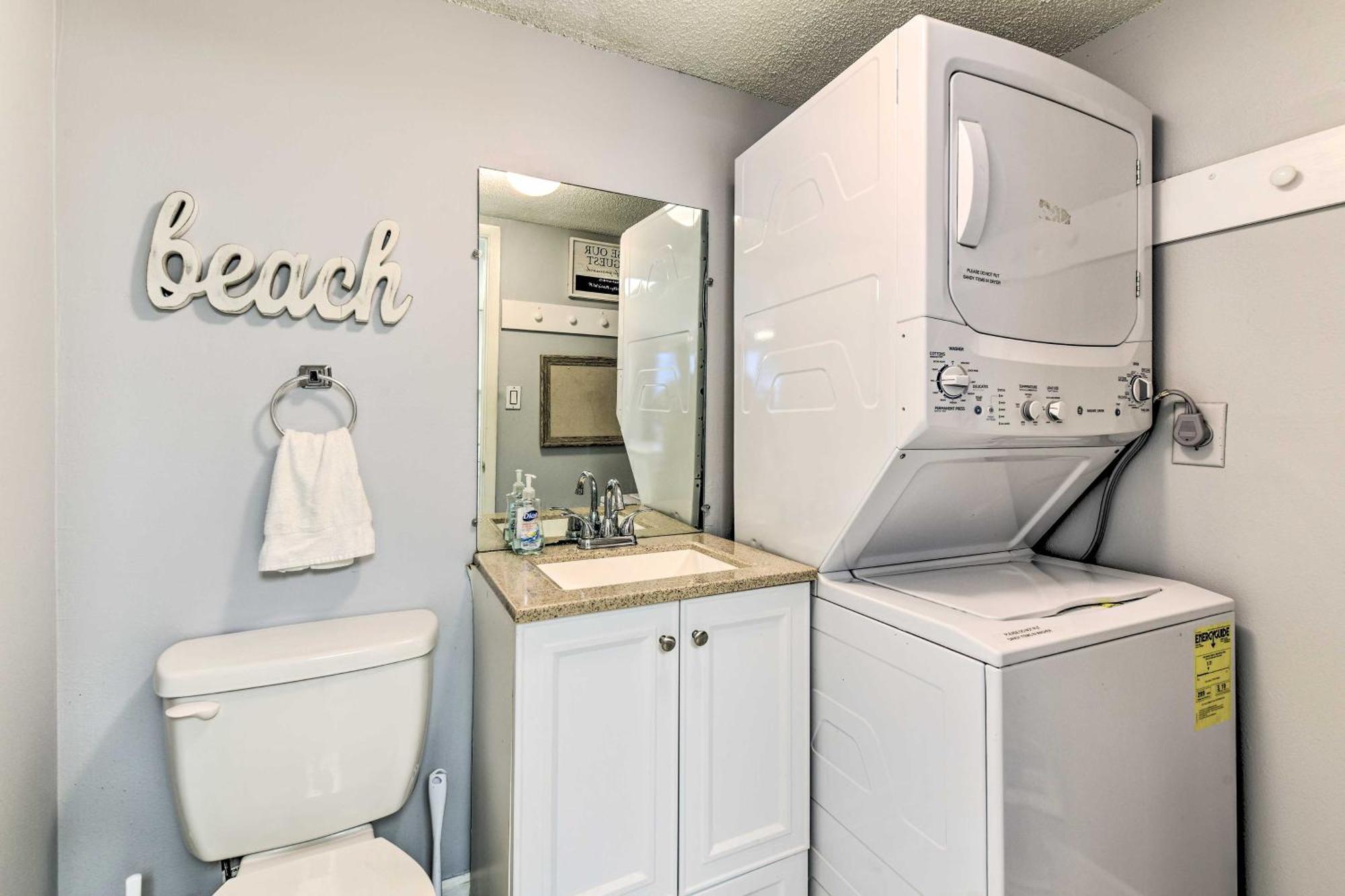 Panama Beachfront Condo, Near Pier Park! * Panama City Beach