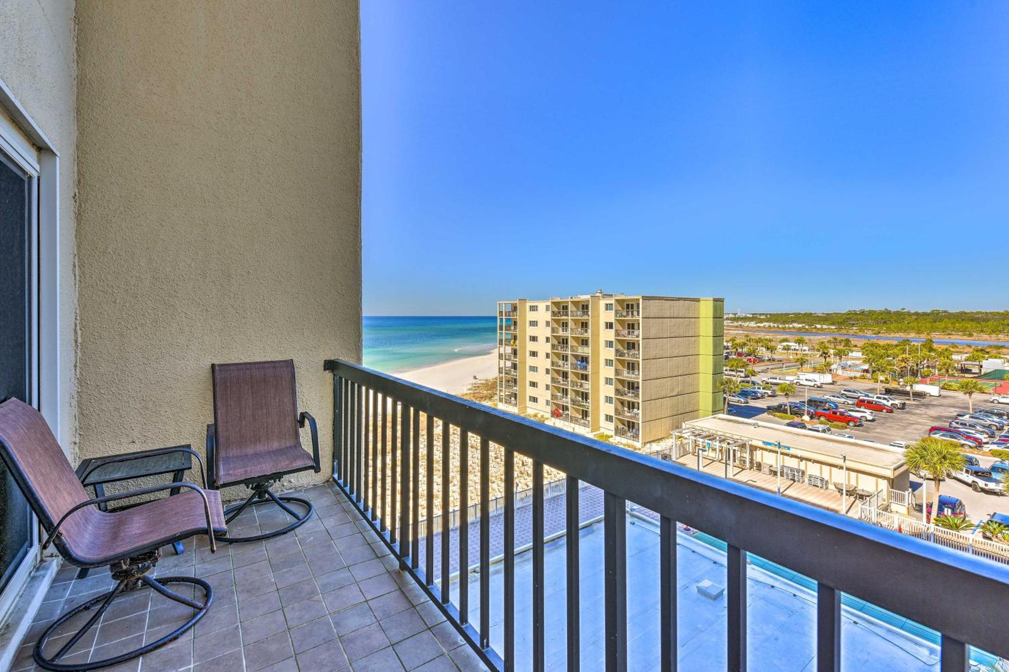 Apartment Panama Beachfront Condo, Near Pier Park! Panama City Beach