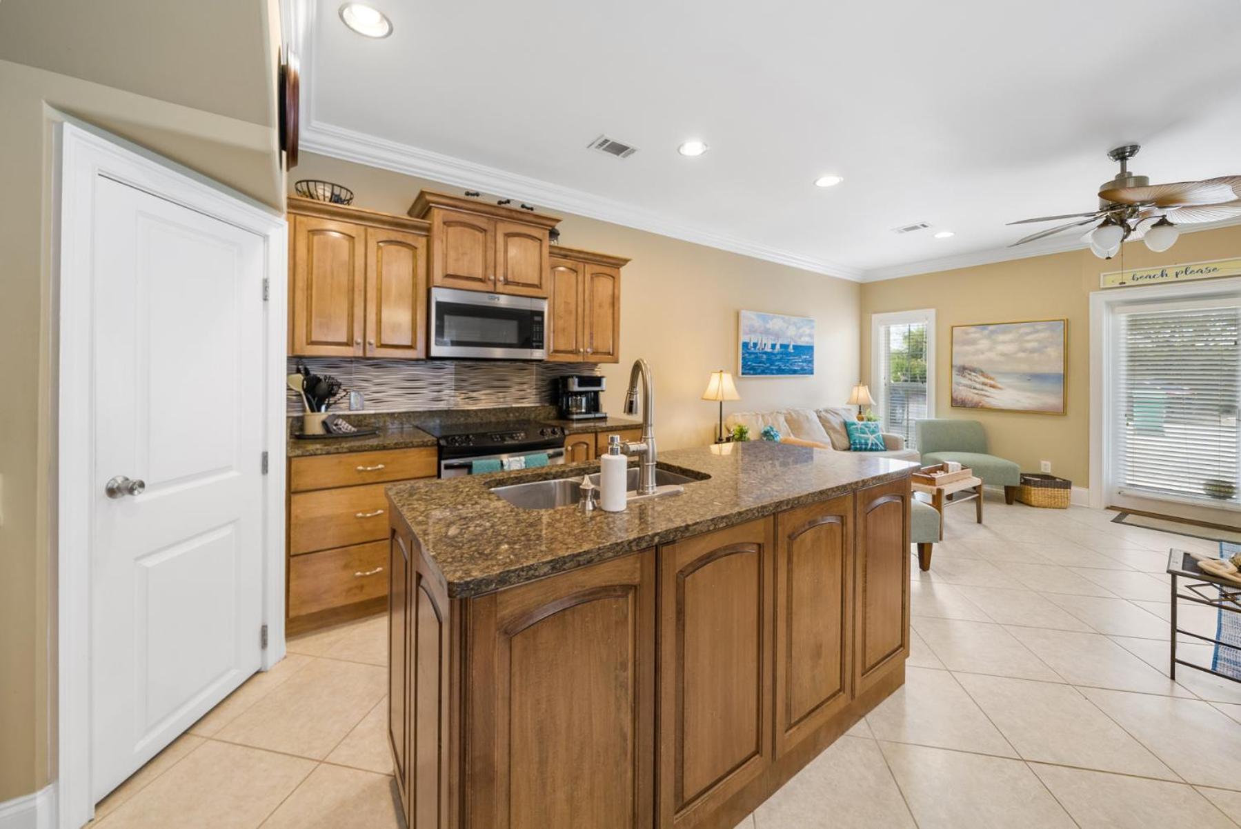 Spring Special, Lux 4br House Sleeps 12, Pool, Elevator, King Bed Villa Panama City Beach