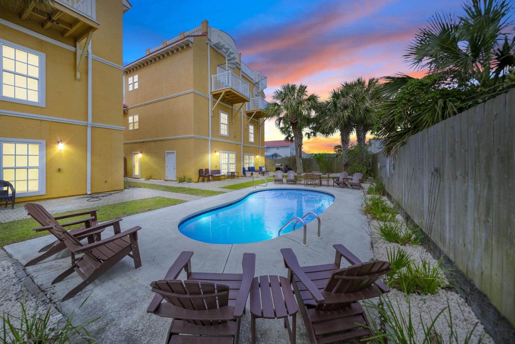 Spring Special, Lux 4br House Sleeps 12, Pool, Elevator, King Bed