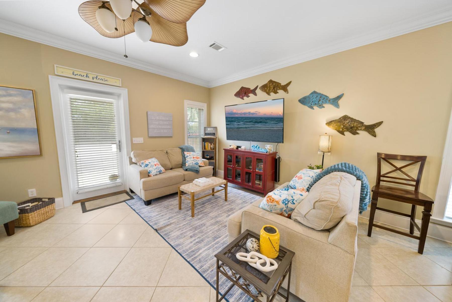 Villa Spring Special, Lux 4br House Sleeps 12, Pool, Elevator, King Bed *