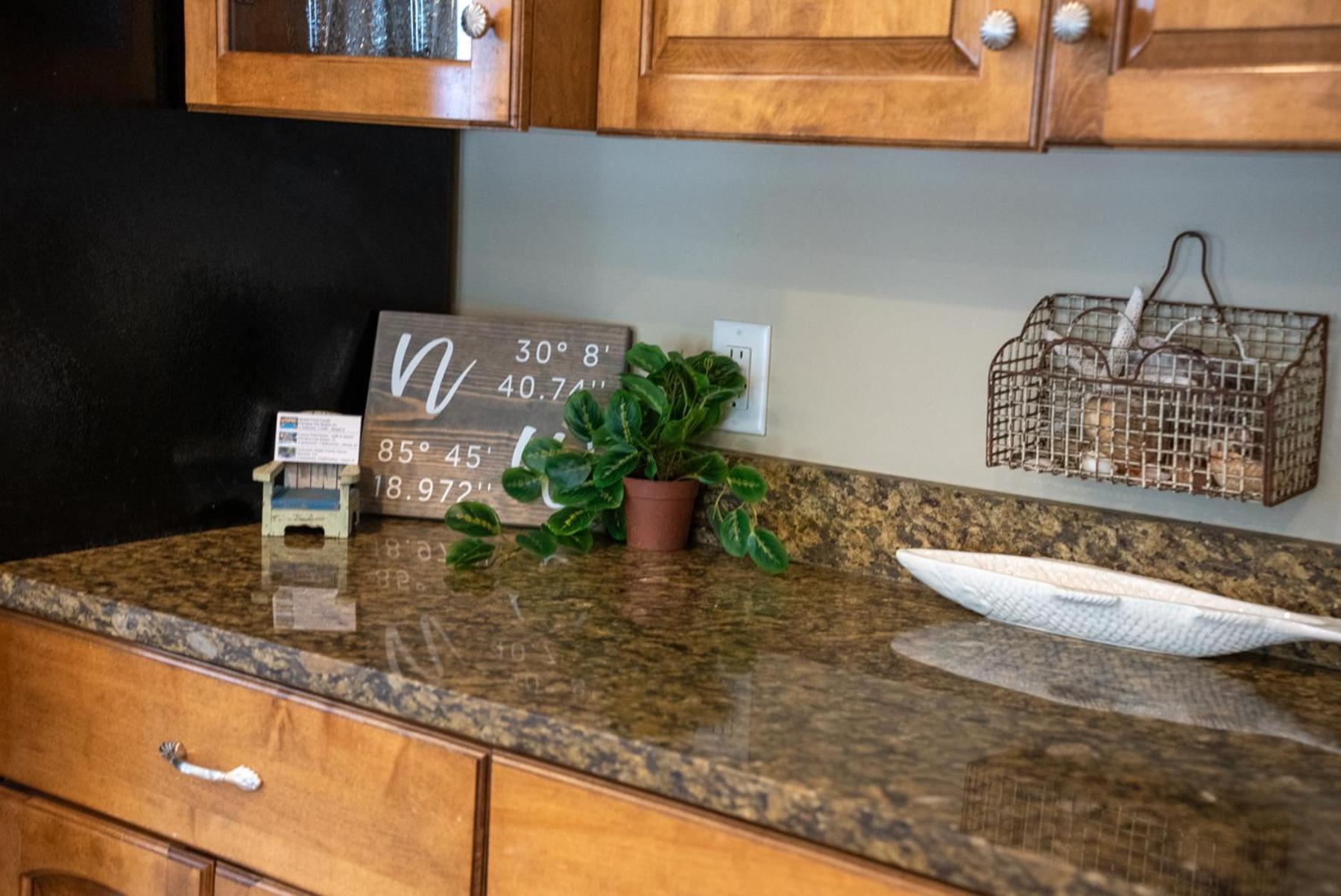Spring Special, Lux 4br House Sleeps 12, Pool, Elevator, King Bed