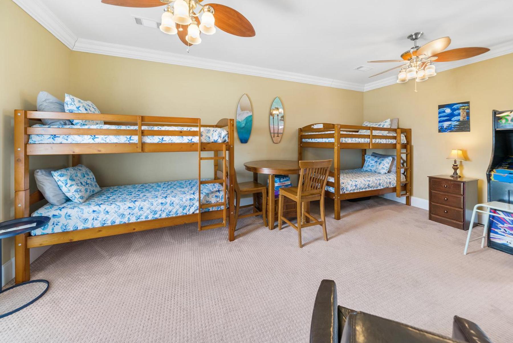 Spring Special, Lux 4br House Sleeps 12, Pool, Elevator, King Bed
