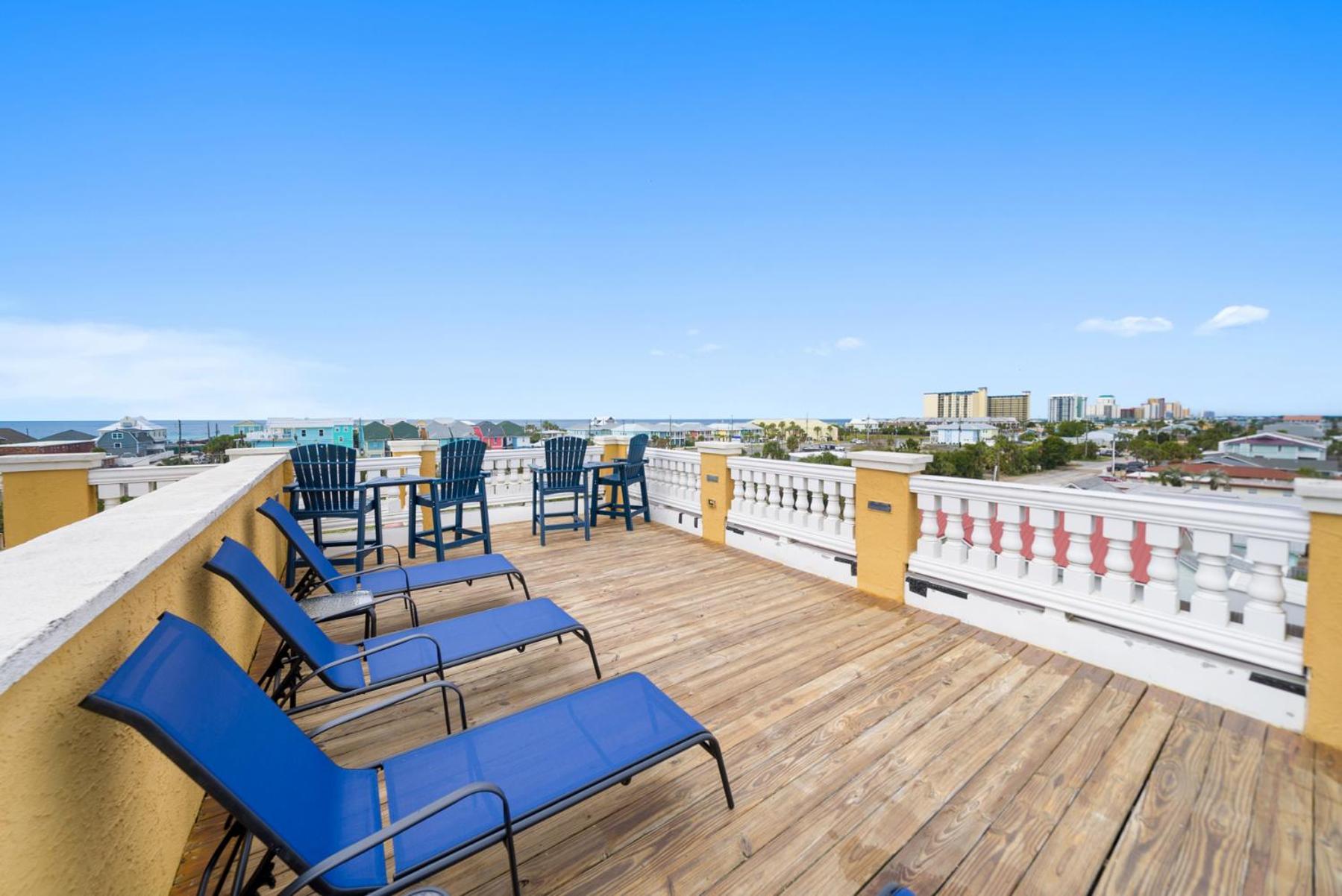 Villa Spring Special, Lux 4br House Sleeps 12, Pool, Elevator, King Bed