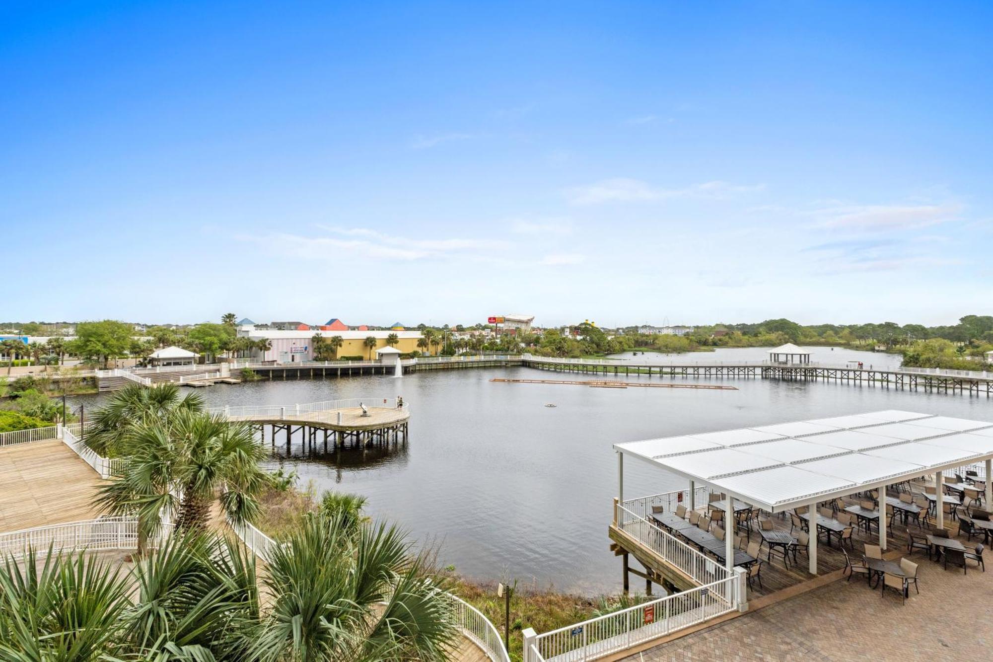 Laketown Wharf #226 By Book That Holiday home Panama City Beach