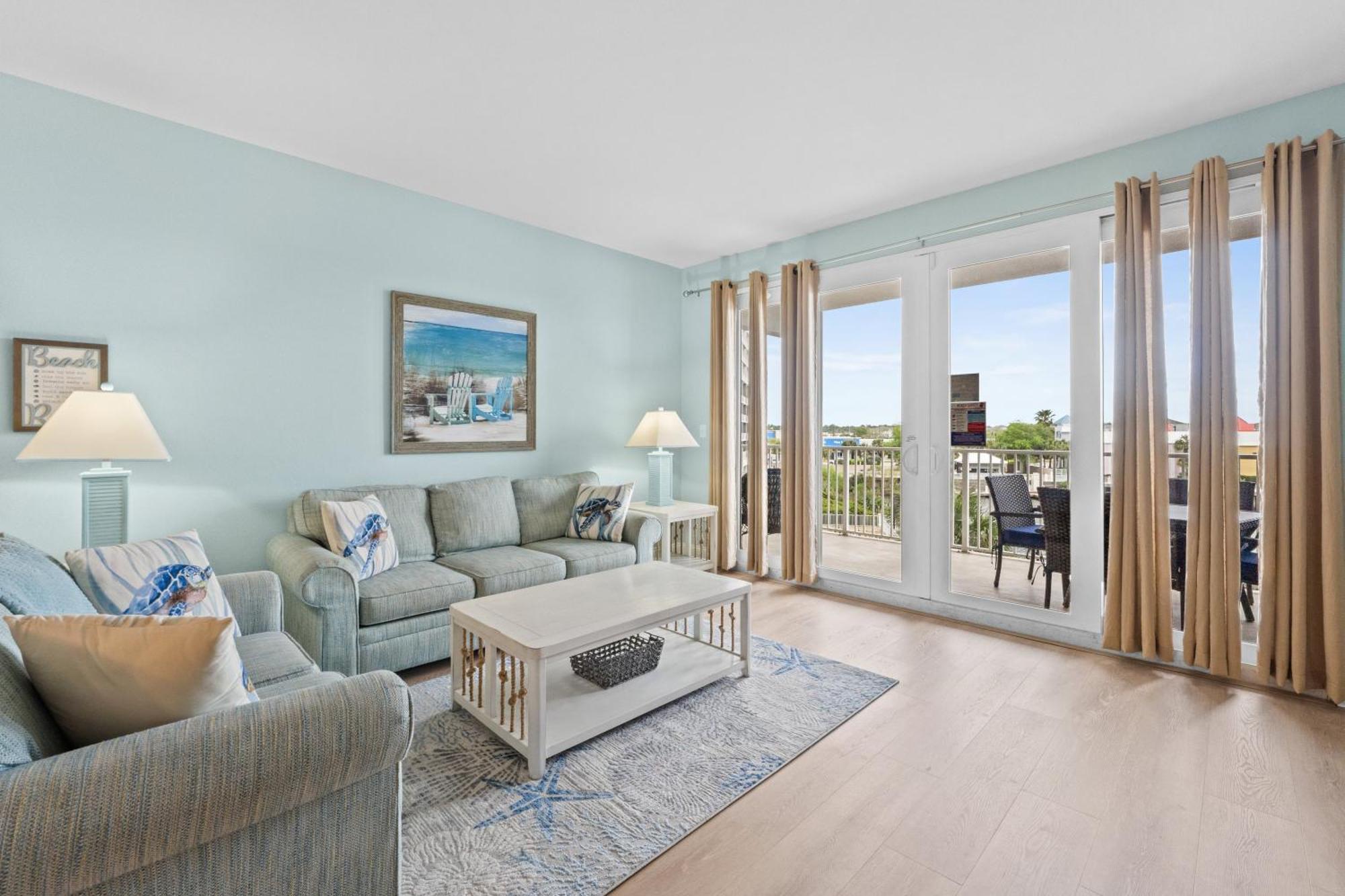 Holiday home Laketown Wharf #226 By Book That *