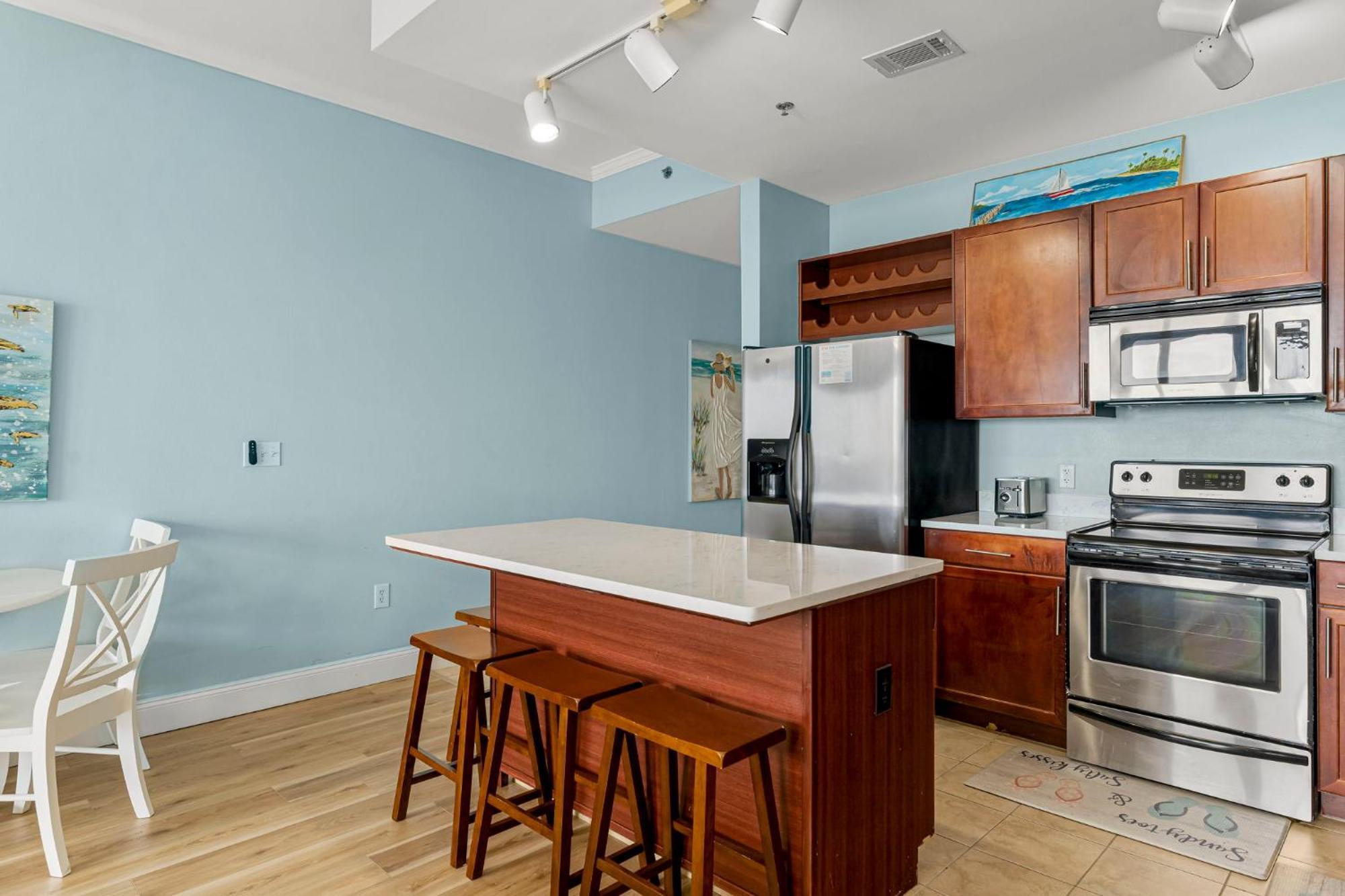 Apartment Laketown Wharf 2032 *