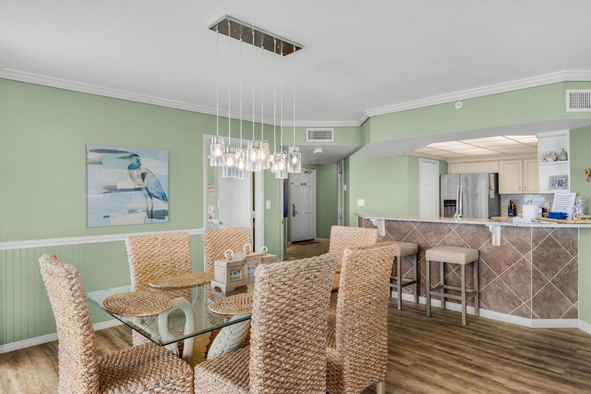 Coastal Charm Summerhouse 1015