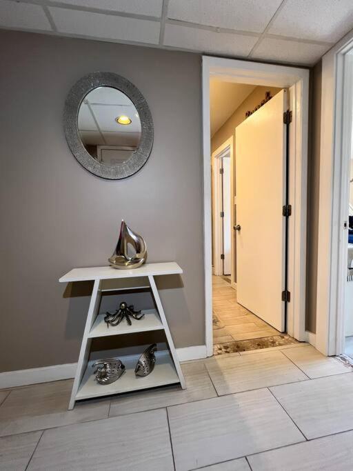 Quiet-relaxing-modern-sleeps 8 Walk To The Beach!
