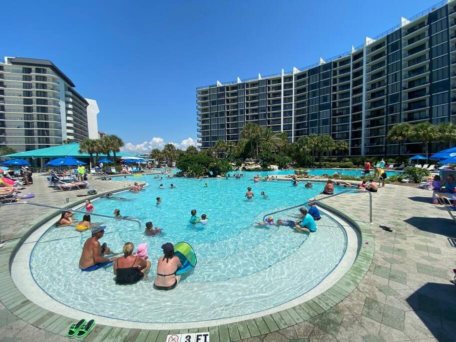 Quiet-relaxing-modern-sleeps 8 Walk To The Beach! * Panama City Beach
