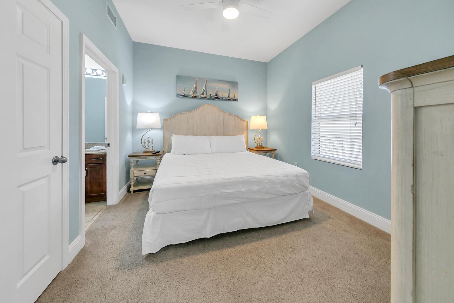 Laketown Wharf 2017 Apartment