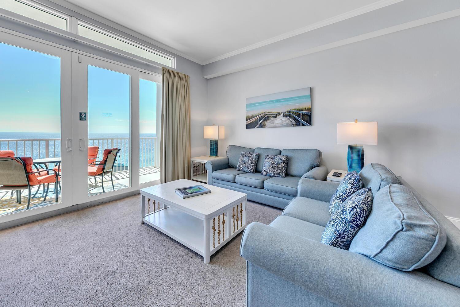 Laketown Wharf 2013 Apartment *