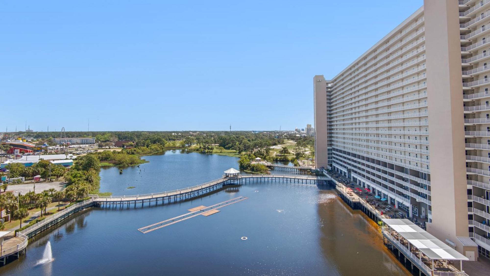 Holiday home Laketown Wharf 933! Beautiful 3 Bd, Great Amenities, And Great Location *