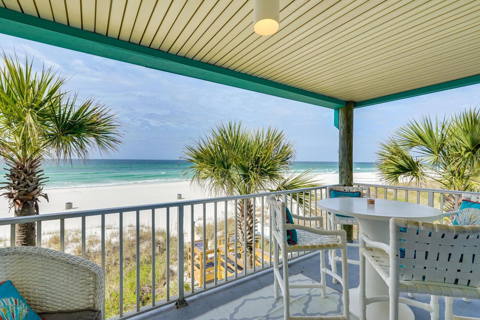 Apartment Oceanfront Panama With Balcony!